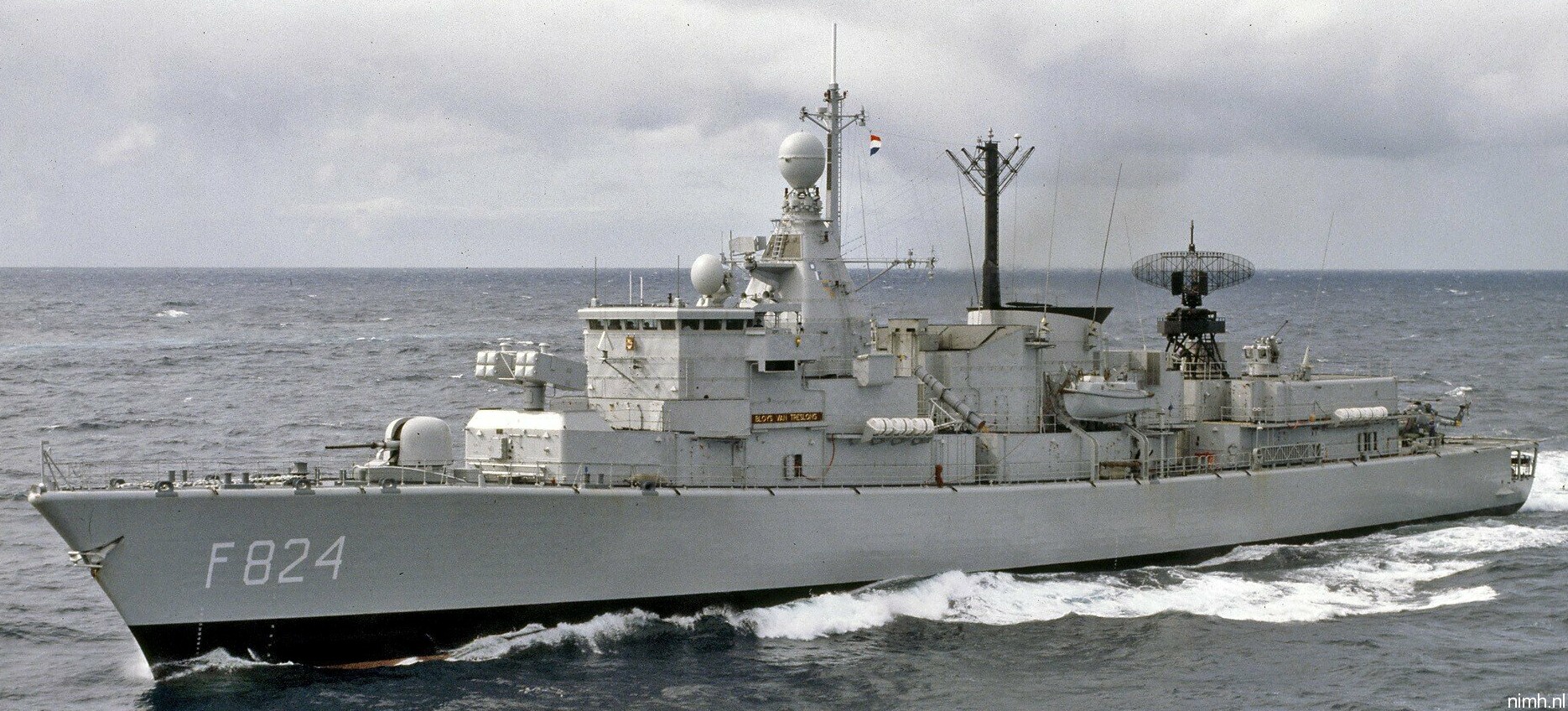 hnlms bloys van treslong f-824 kortenaer standard class frigate s-fregat royal netherlands navy koninklijke marine 24