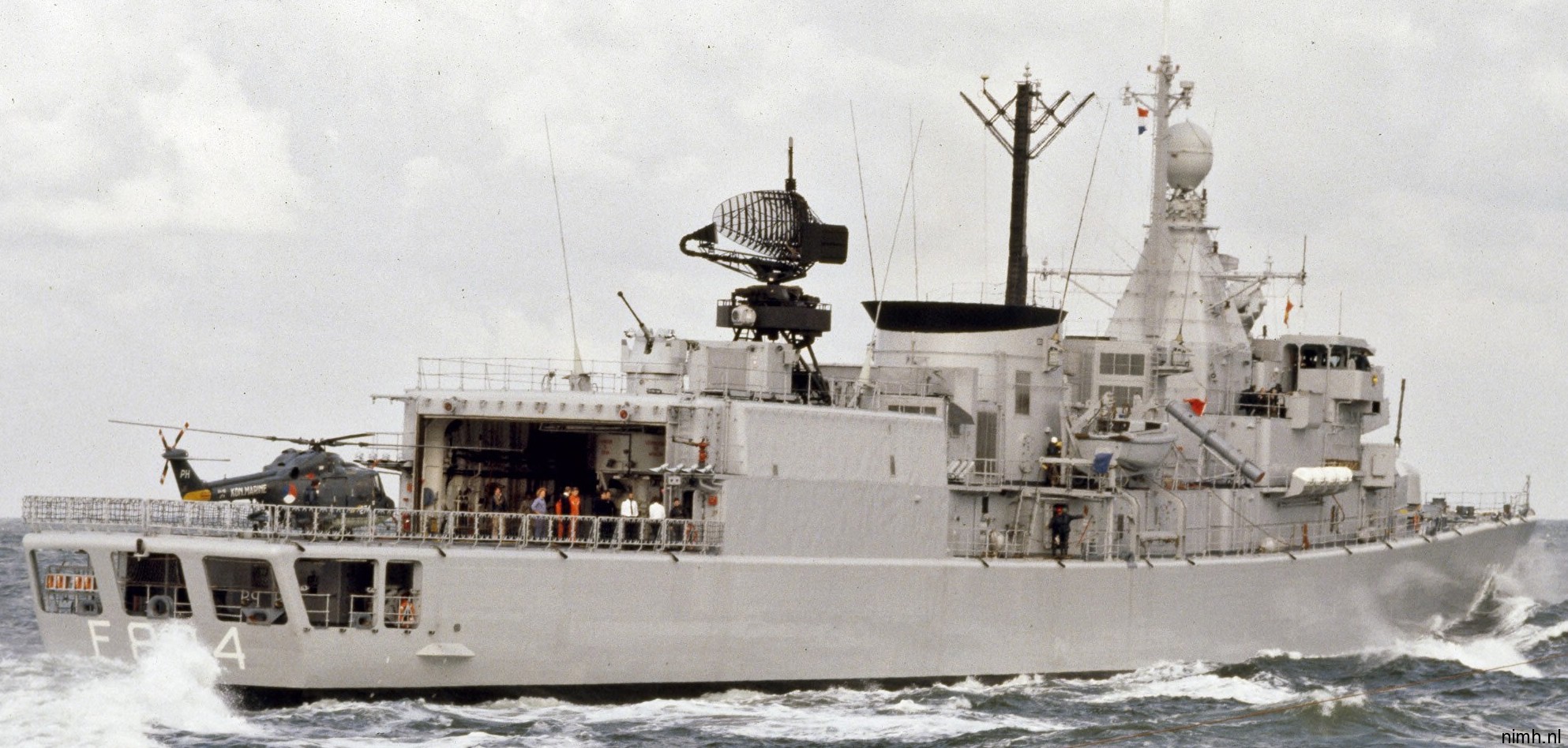 hnlms bloys van treslong f-824 kortenaer standard class frigate s-fregat royal netherlands navy koninklijke marine 26