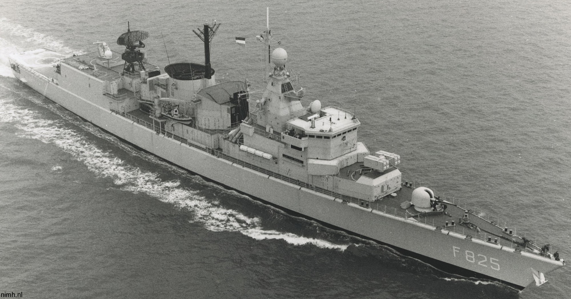 hnlms jan van brakel f-825 kortenaer standard class frigate s-fregat royal netherlands navy koninklijke marine 08