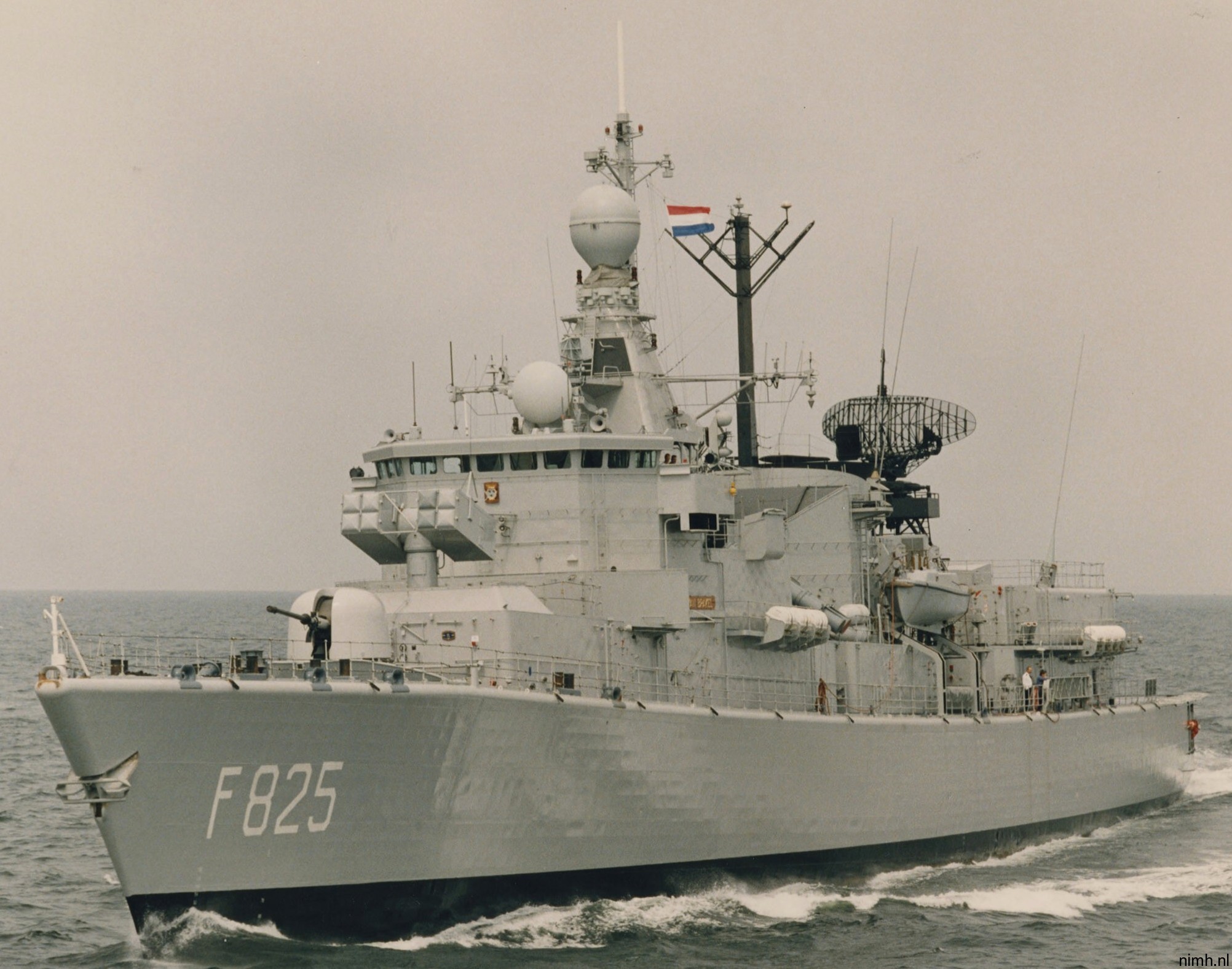 hnlms jan van brakel f-825 kortenaer standard class frigate s-fregat royal netherlands navy koninklijke marine 19