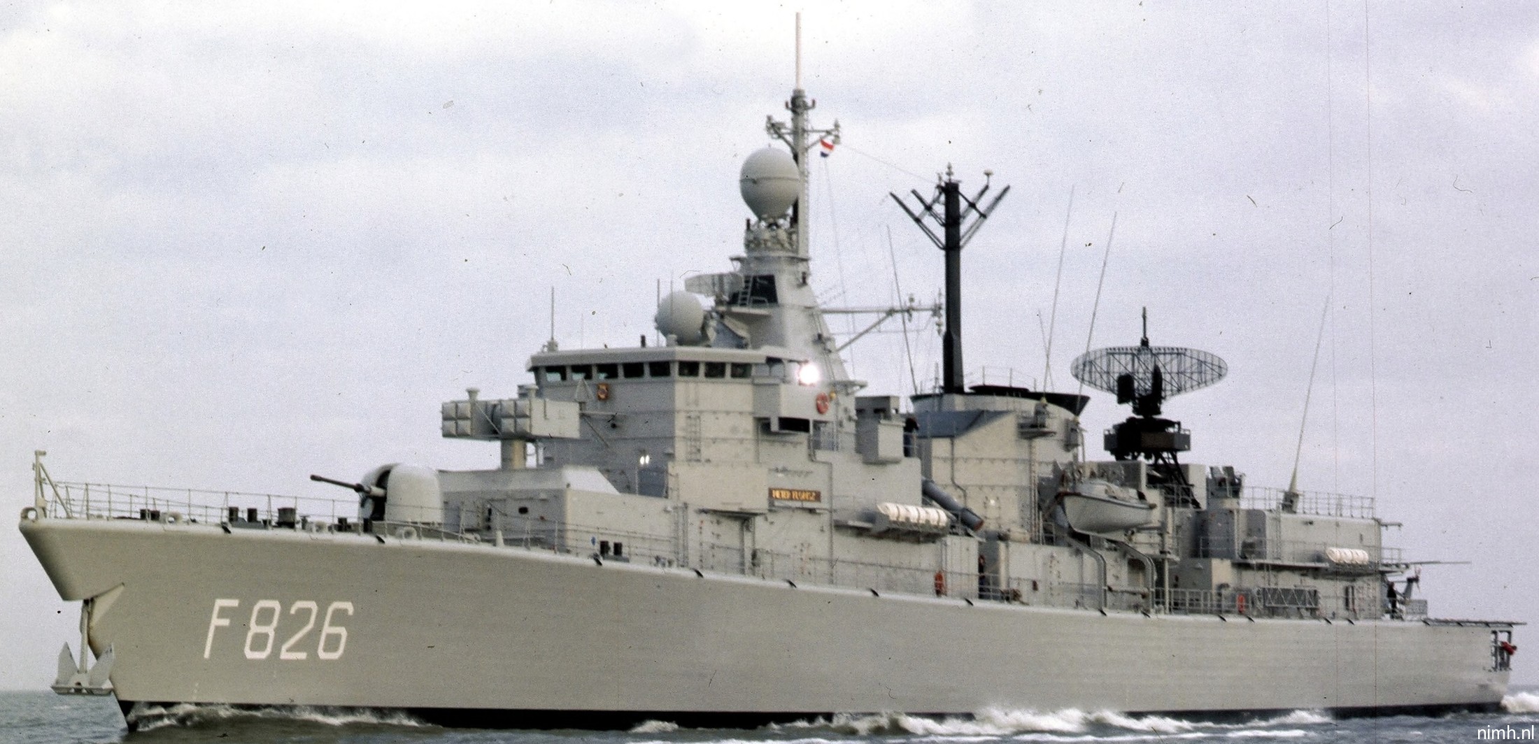 hnlms pieter florisz f-826 kortenaer standard class frigate s-fregat royal netherlands navy koninklijke marine 12