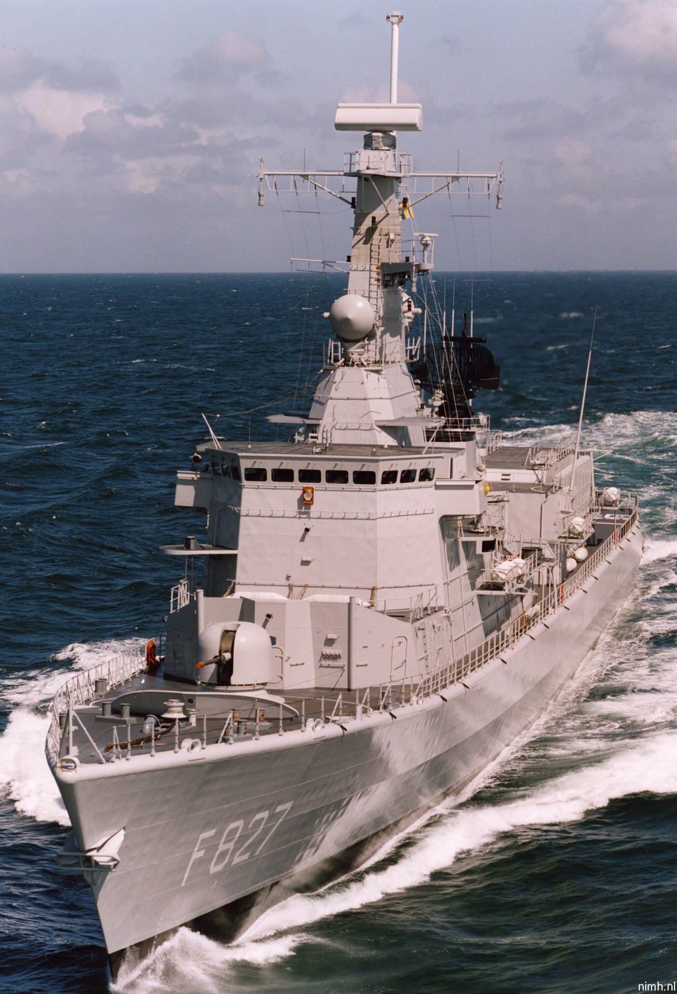 hnlms karel doorman f-827 multipurpose frigate m-fregat royal netherlands navy koninklijke marine 04