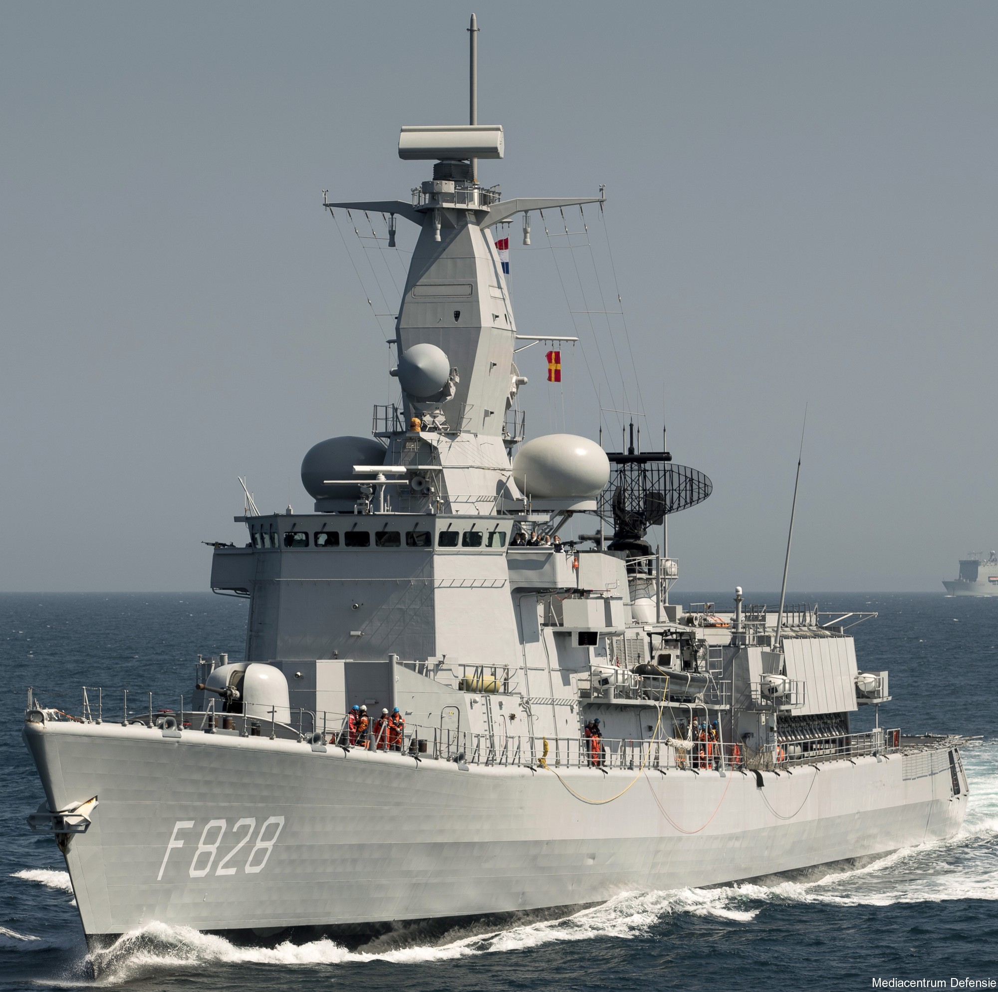 hnlms van speijk f-828 karel doorman class multipurpose frigate m-fregat royal netherlands navy koninklijke marine 04