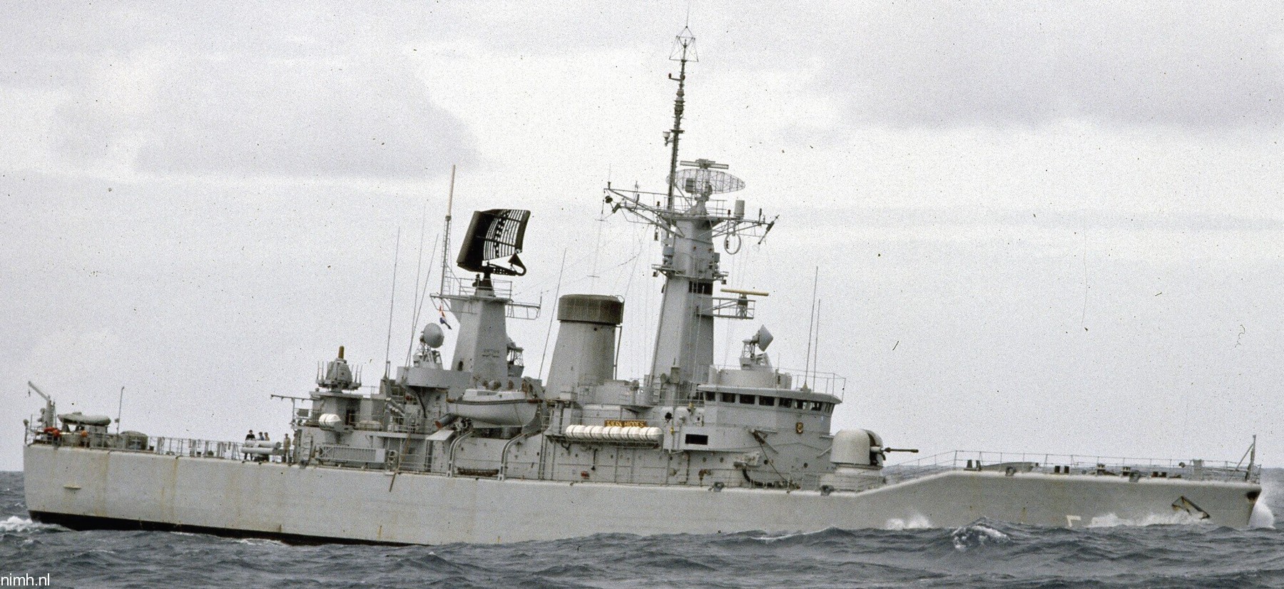 hnlms tjerk hiddes f-804 van speijk class frigate royal netherlands navy koninklijke marine 12