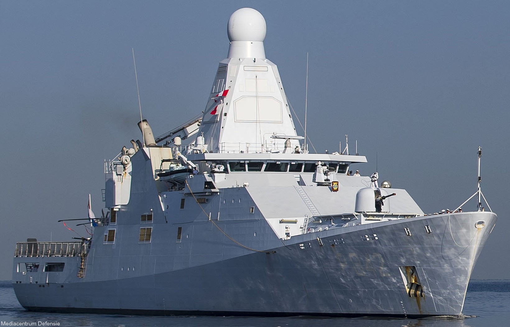 p842 hnlms friesland holland class offshore patrol vessel opv royal netherlands navy 18