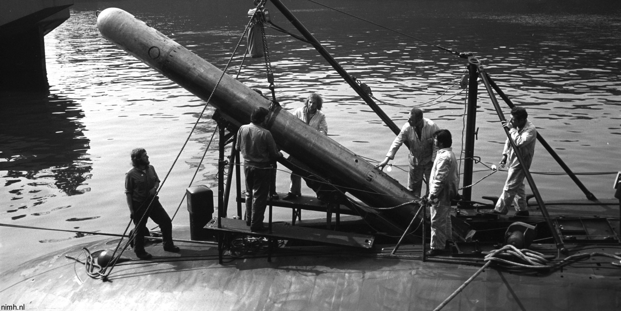 s-807 hnlms tijgerhaai attack submarine ssk royal netherlands navy koninklijke marine torpedo 04