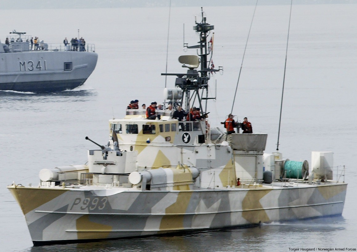 p-993 knm lom hauk class fast attack missile torpedo craft boat norwegian navy sjøforsvaret 08