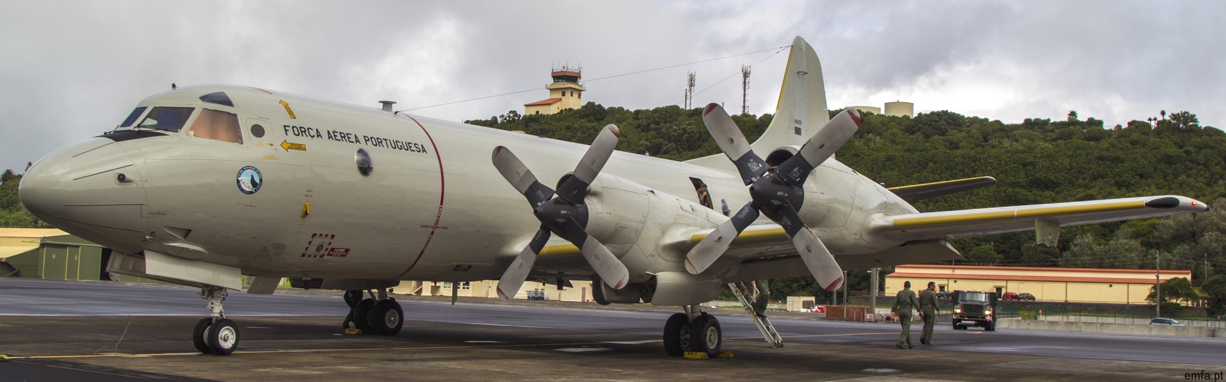 lockheed p-3c orion cup+ portuguese air force forca aerea 601 squadron lobos maritime patrol mpa 21