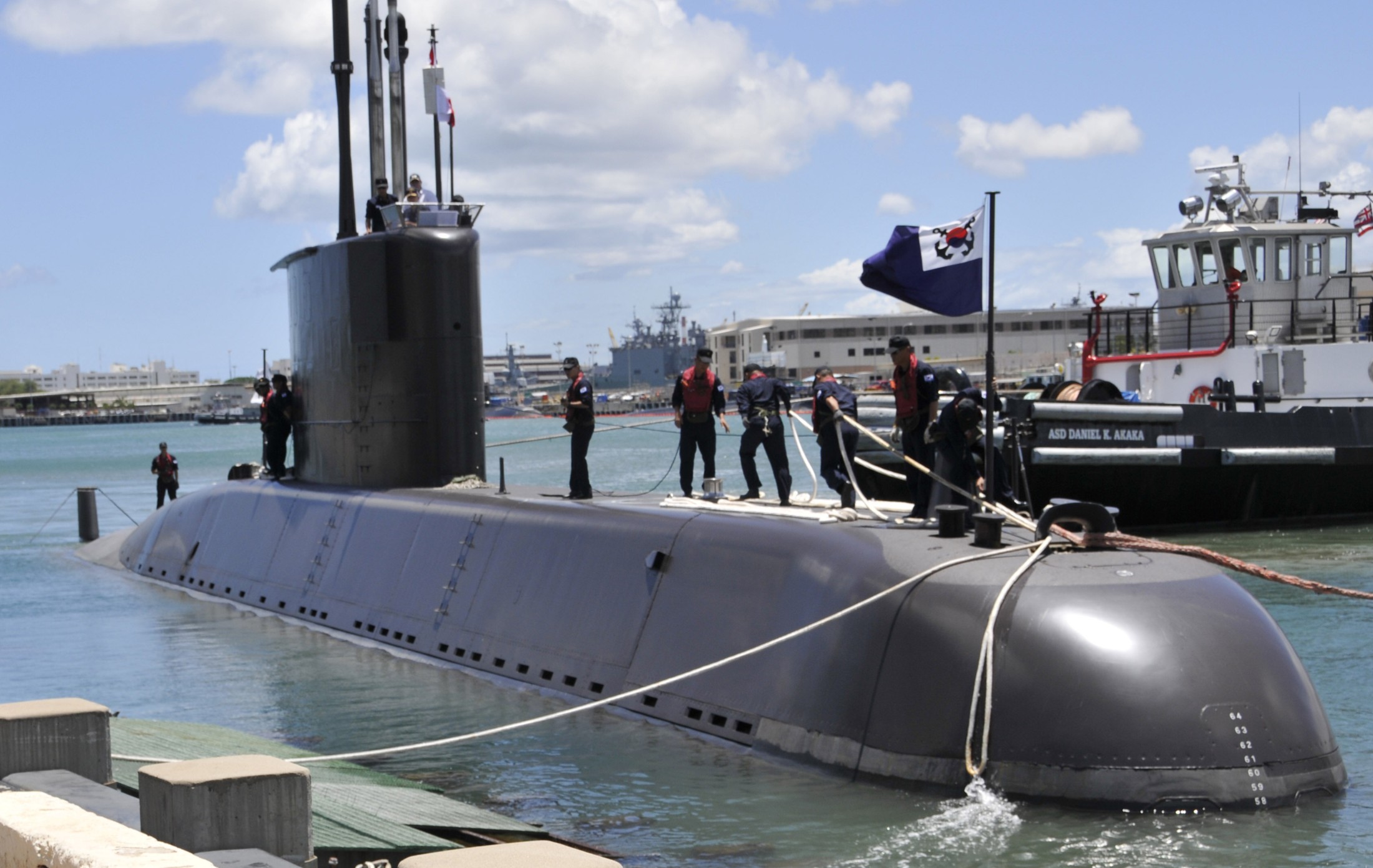 ss-068 roks yi sunsin jang bogo class kss-i type 209-1200 attack submarine republic of korea navy rokn 533mm sut torpedo ugm-84 harpoon ssm 07