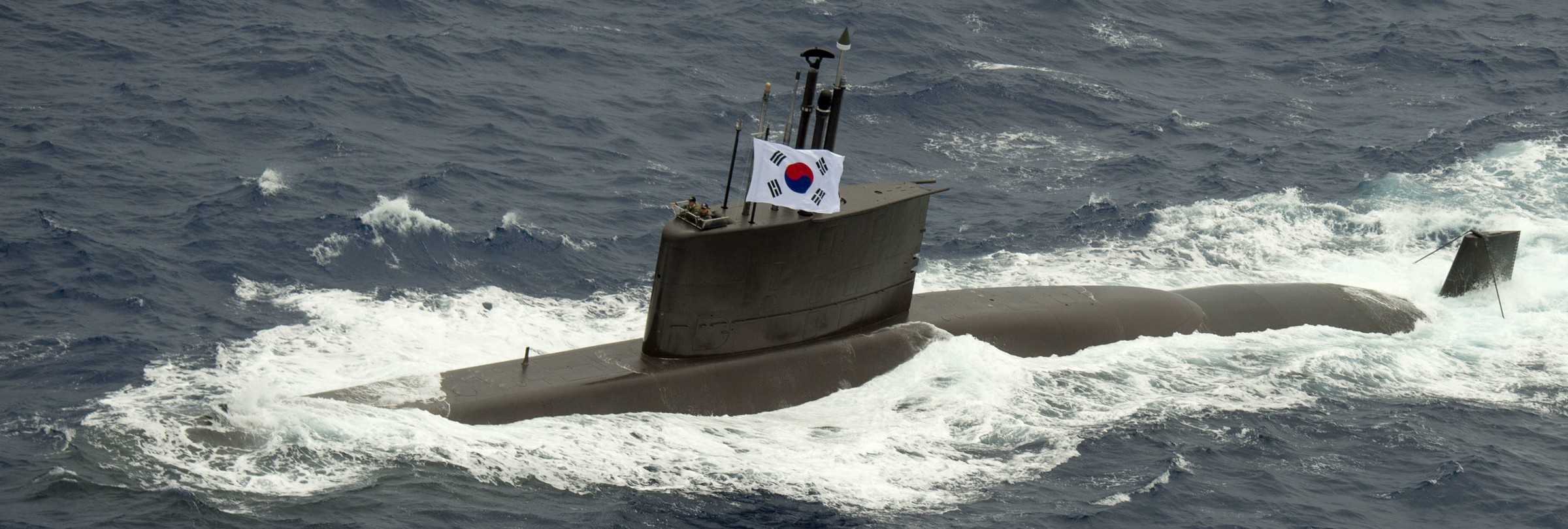 ss-071 roks lee eok-gi jang bogo class kss-i type 209-1200 attack submarine republic of korea navy rokn 533mm sut torpedo ugm-84 harpoon ssm 13