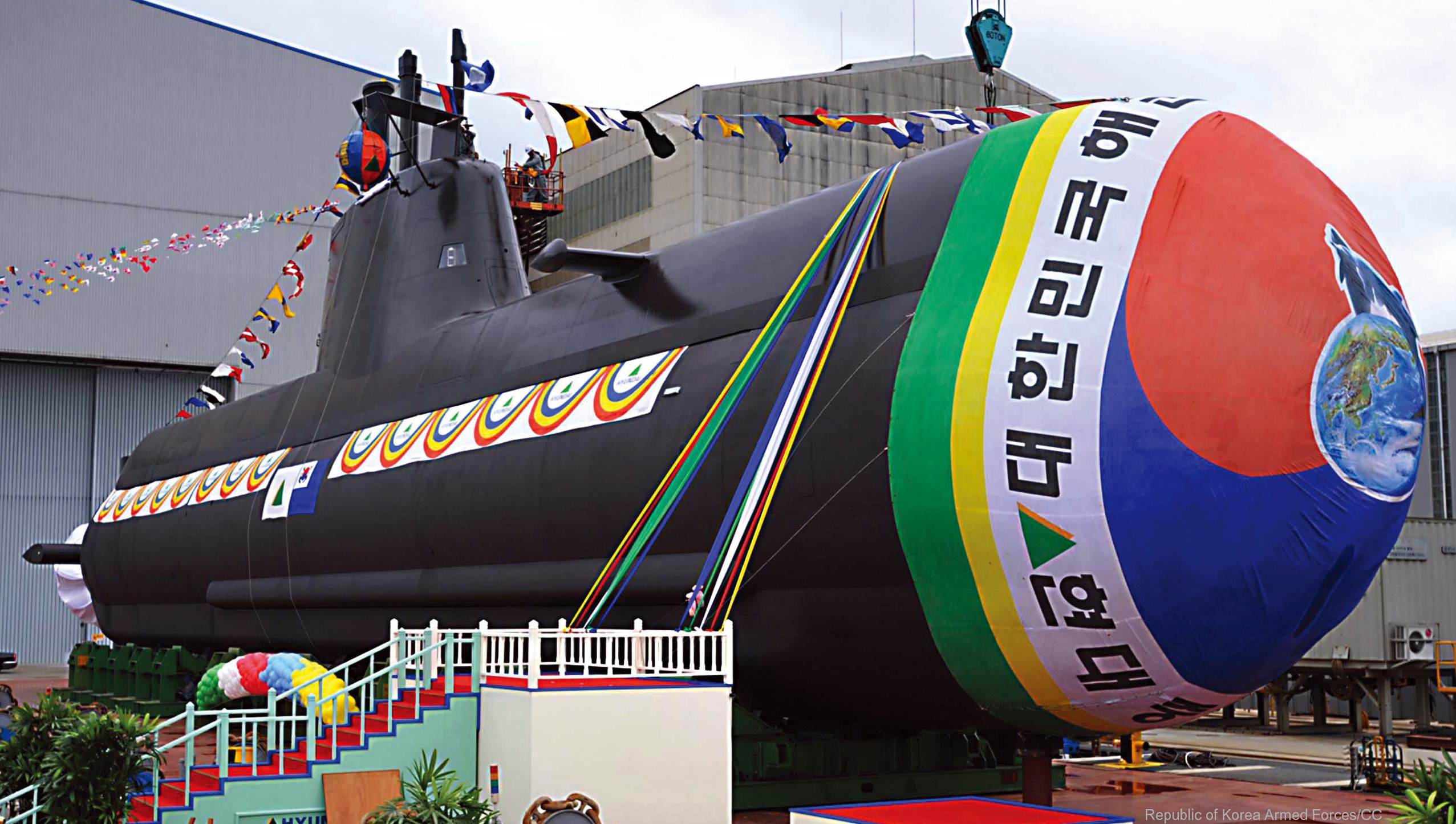 ss-075 roks an jung-geun son won-il class attack submarine type-214 kss-ii republic of korea navy rokn torpedo ssm missile 02