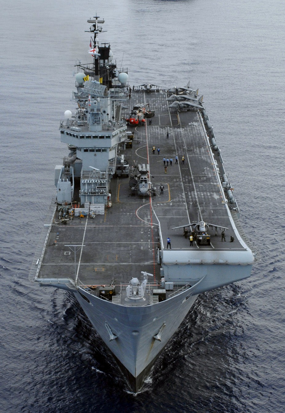 r06 hms illustrious invincible class aircraft carrier royal navy 02