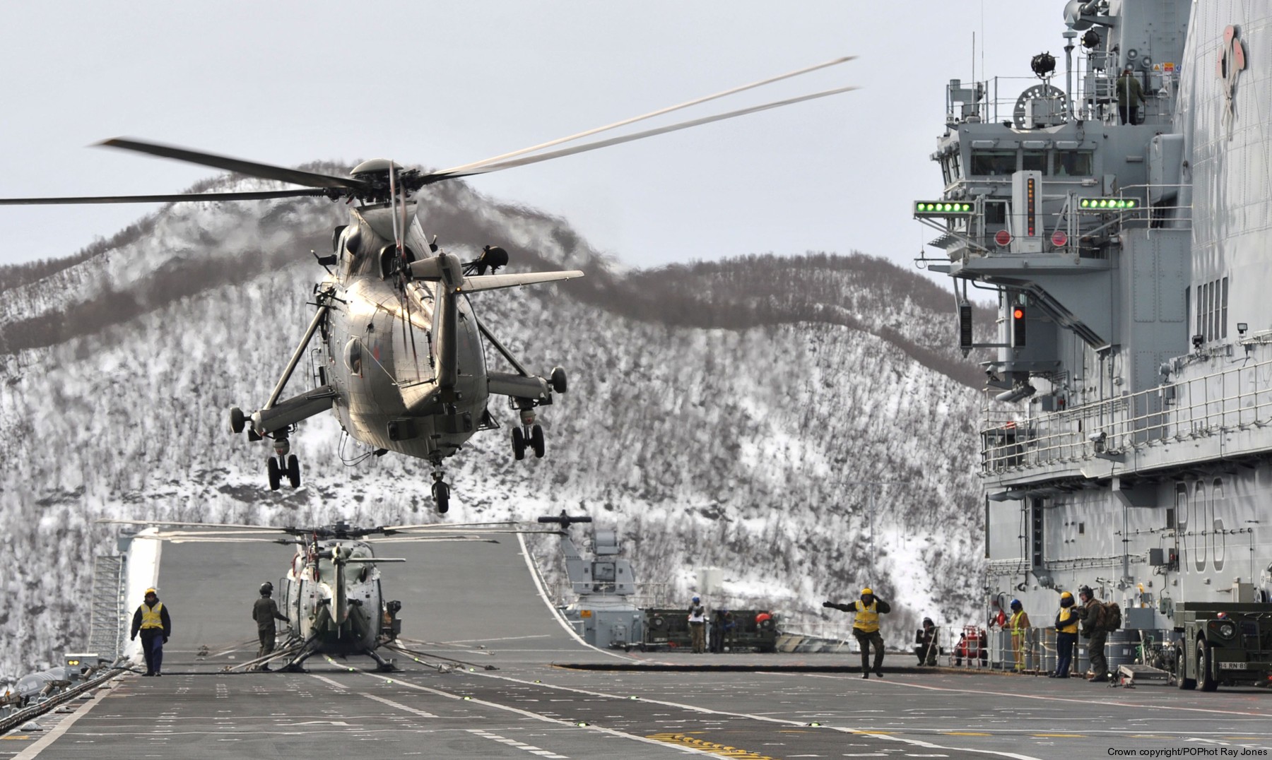 r06 hms illustrious invincible class aircraft carrier royal navy 75 nato norway