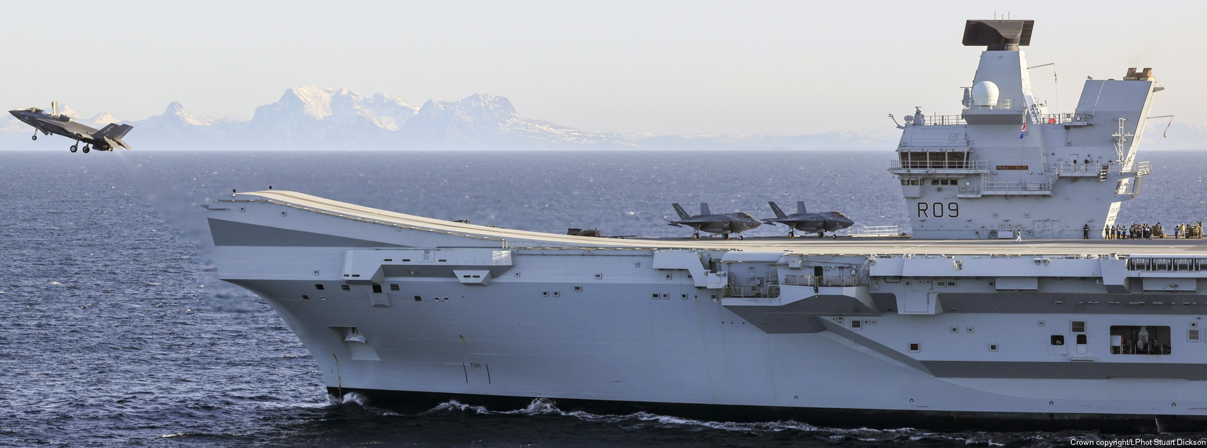 hms prince of wales r09 aircraft carrier royal navy f-35b lightning 50