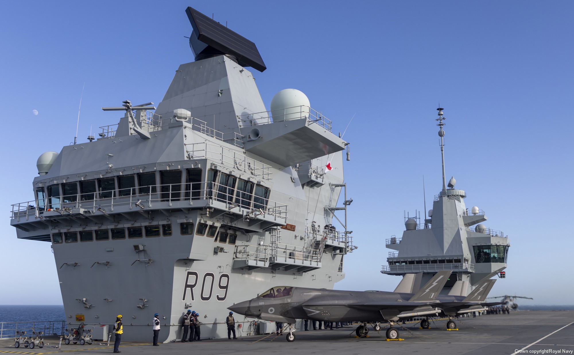 hms prince of wales r09 aircraft carrier royal navy 52