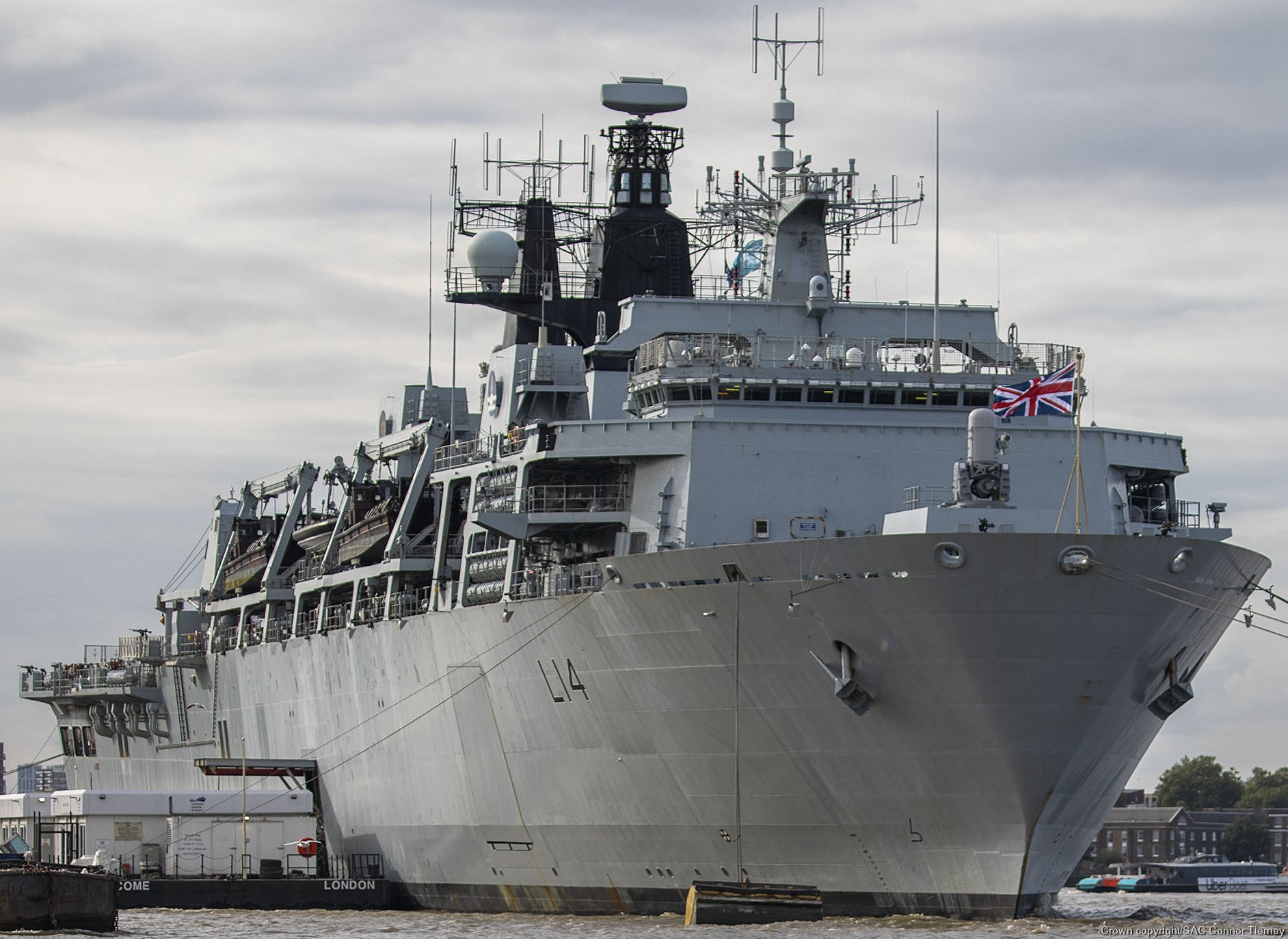 l14 hms albion amphibious transport dock assault ship landing platform lpd royal navy 75