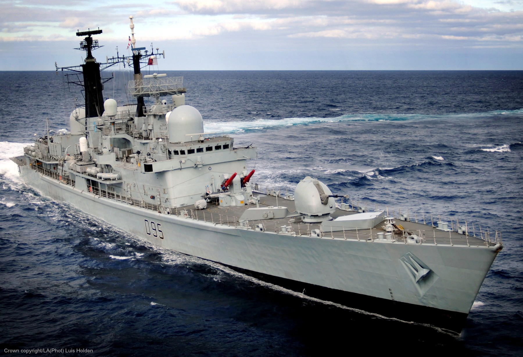 https://www.seaforces.org/marint/Royal-Navy/Destroyer/D95-HMS-Manchester_DAT/D95-HMS-Manchester-002.jpg