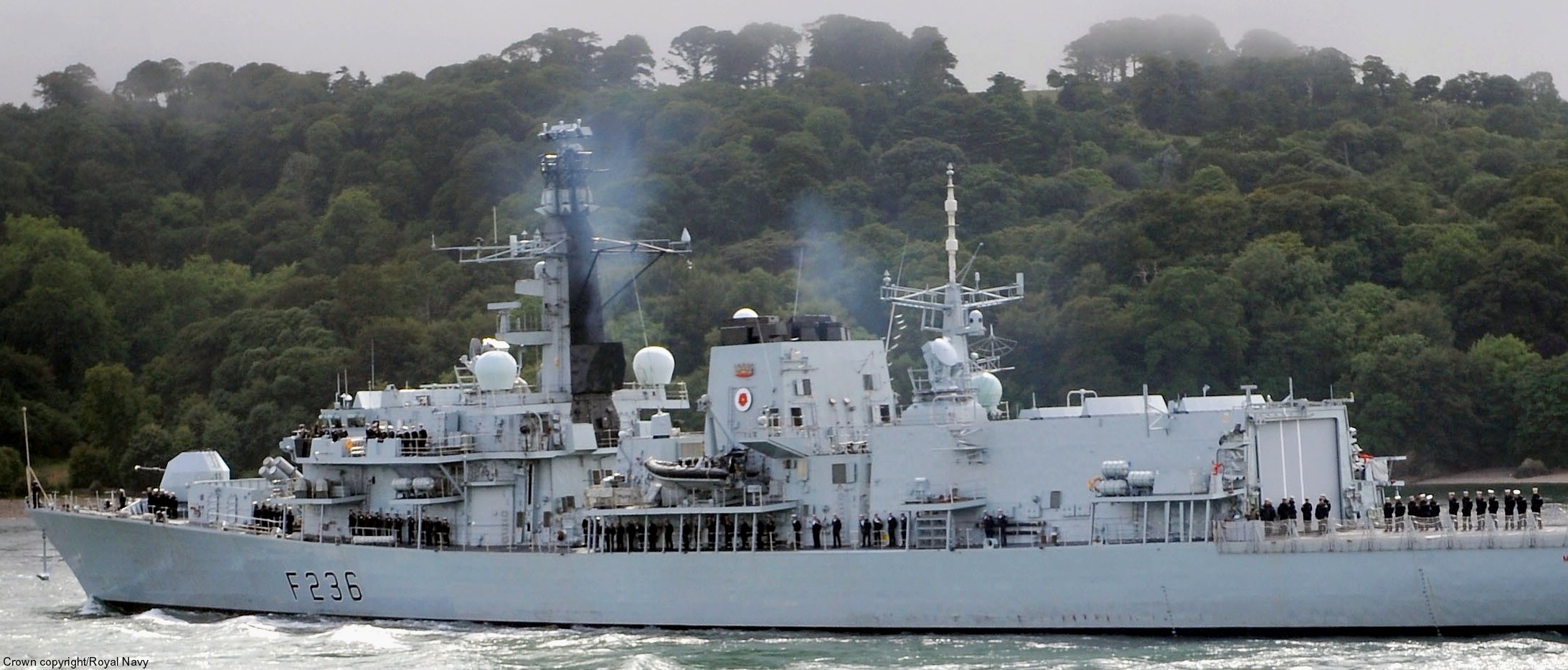 f-236 hms montrose type 23 duke class guided missile frigate ffg royal navy 11