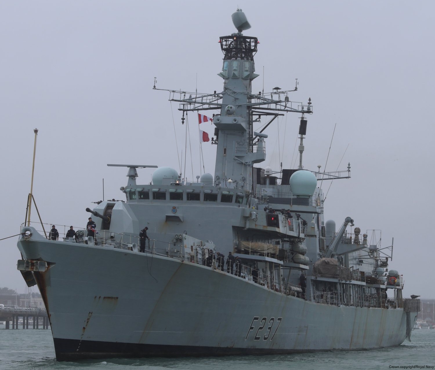 f-237 hms westminster type 23 duke class guided missile frigate ffg royal navy 33