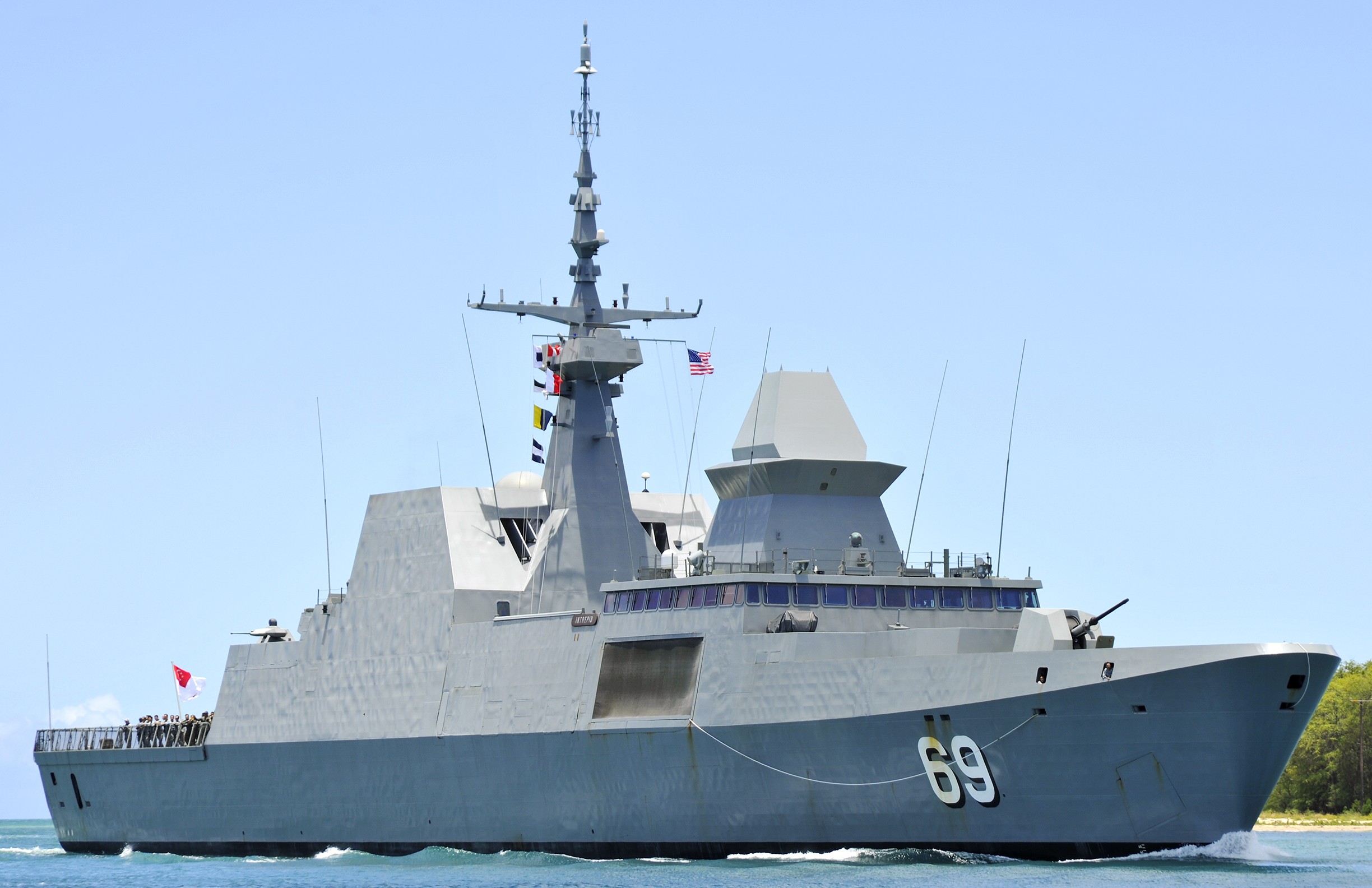 69 rss intrepid formidable class multi-mission missile frigate ffg republic singapore navy 06
