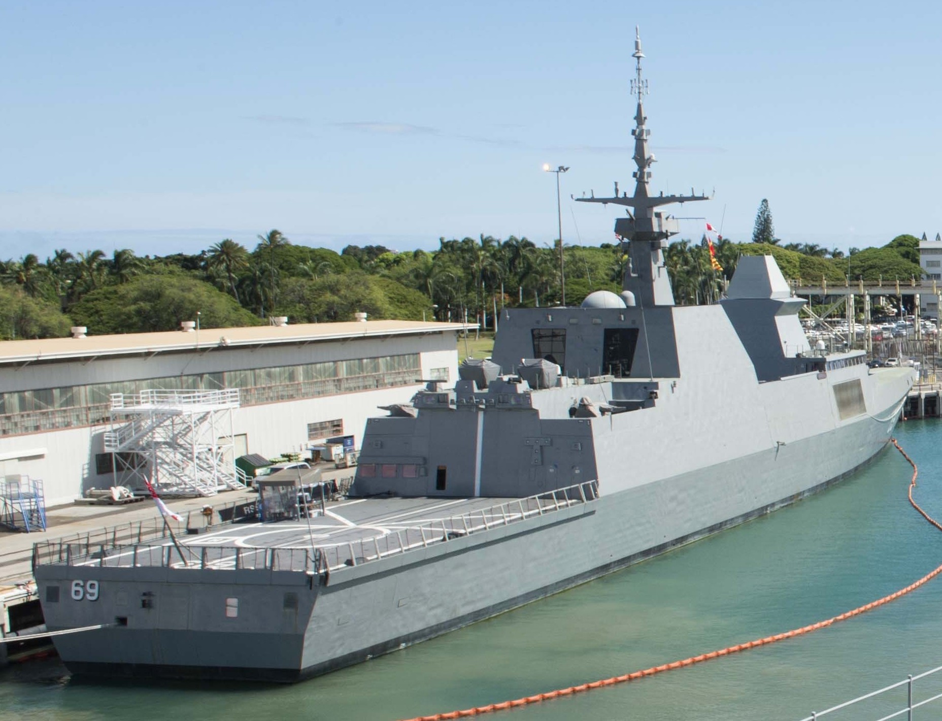 69 rss intrepid formidable class multi-mission missile frigate ffg republic singapore navy 12