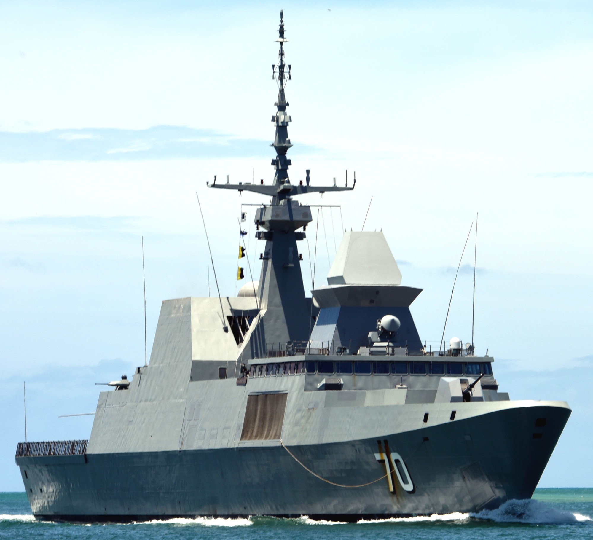 70 rss steadfast formidable class multi-mission missile frigate ffg republic singapore navy 22