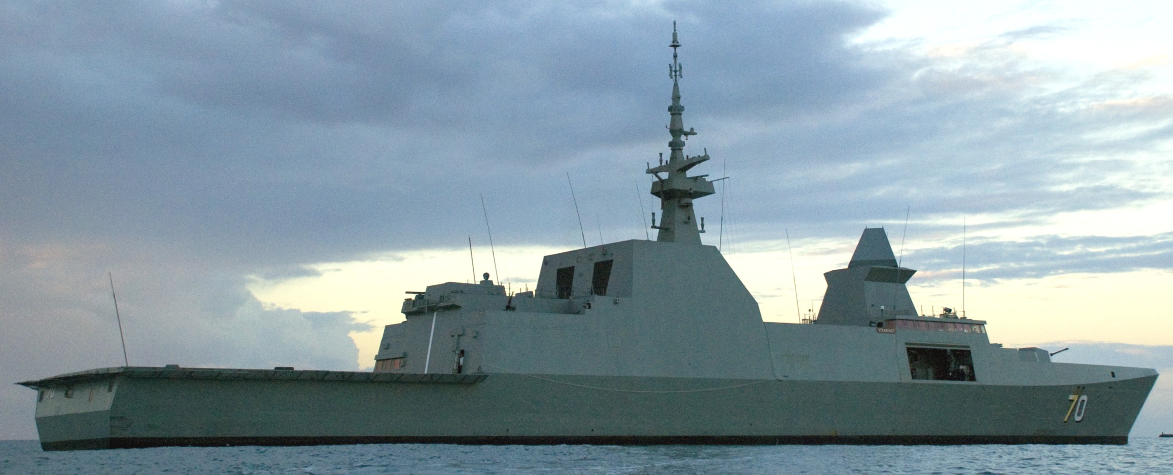 70 rss steadfast formidable class multi-mission missile frigate ffg republic singapore navy 23