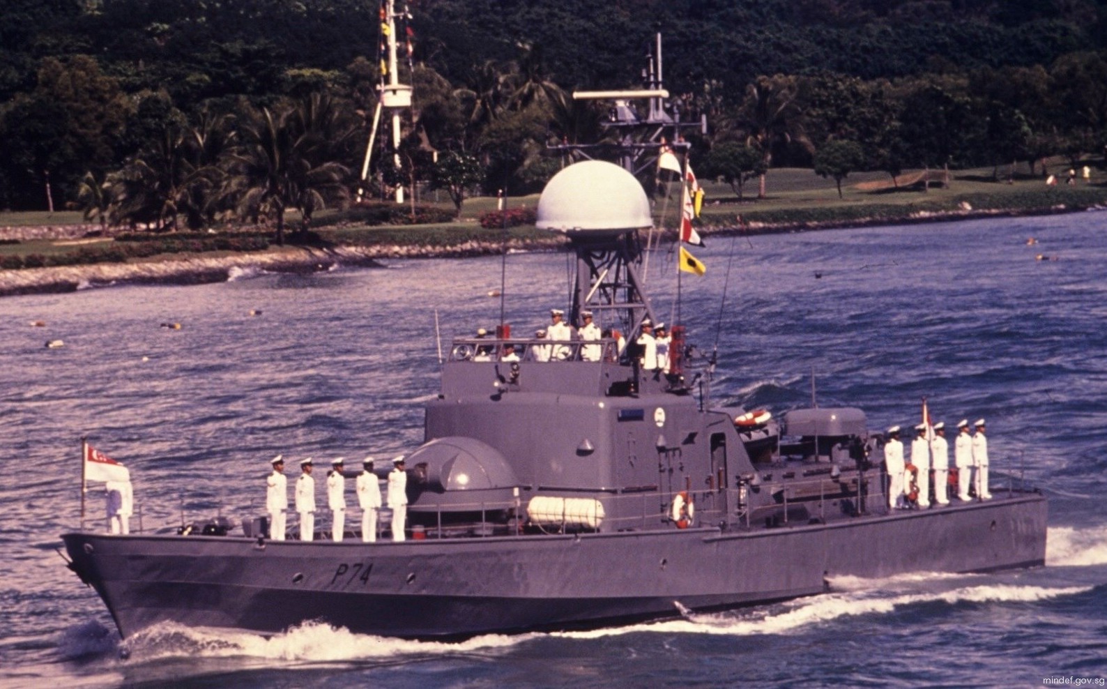 independence class gunboat republic singapore navy rss 04