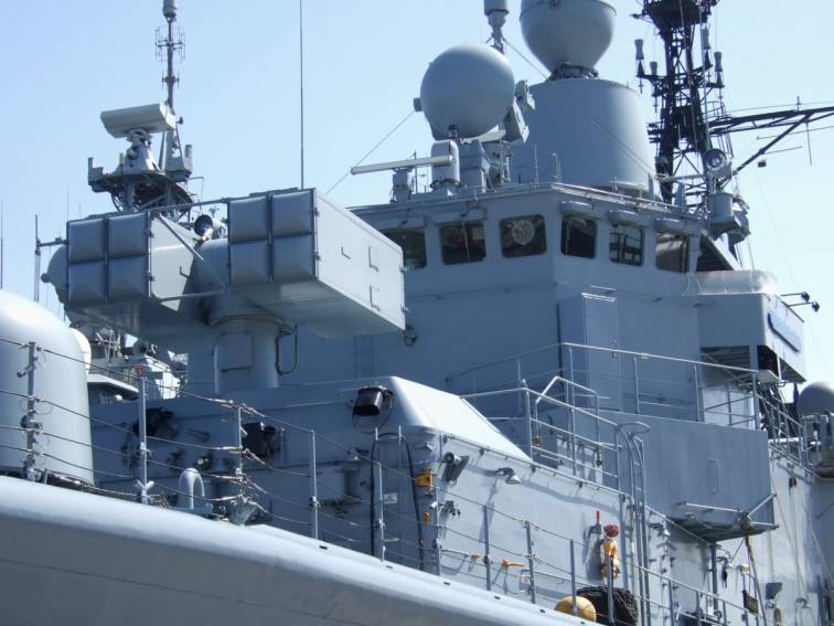 FGS Niedersachsen F 208 / SNMG-2 - Trieste, Italy - April 2008