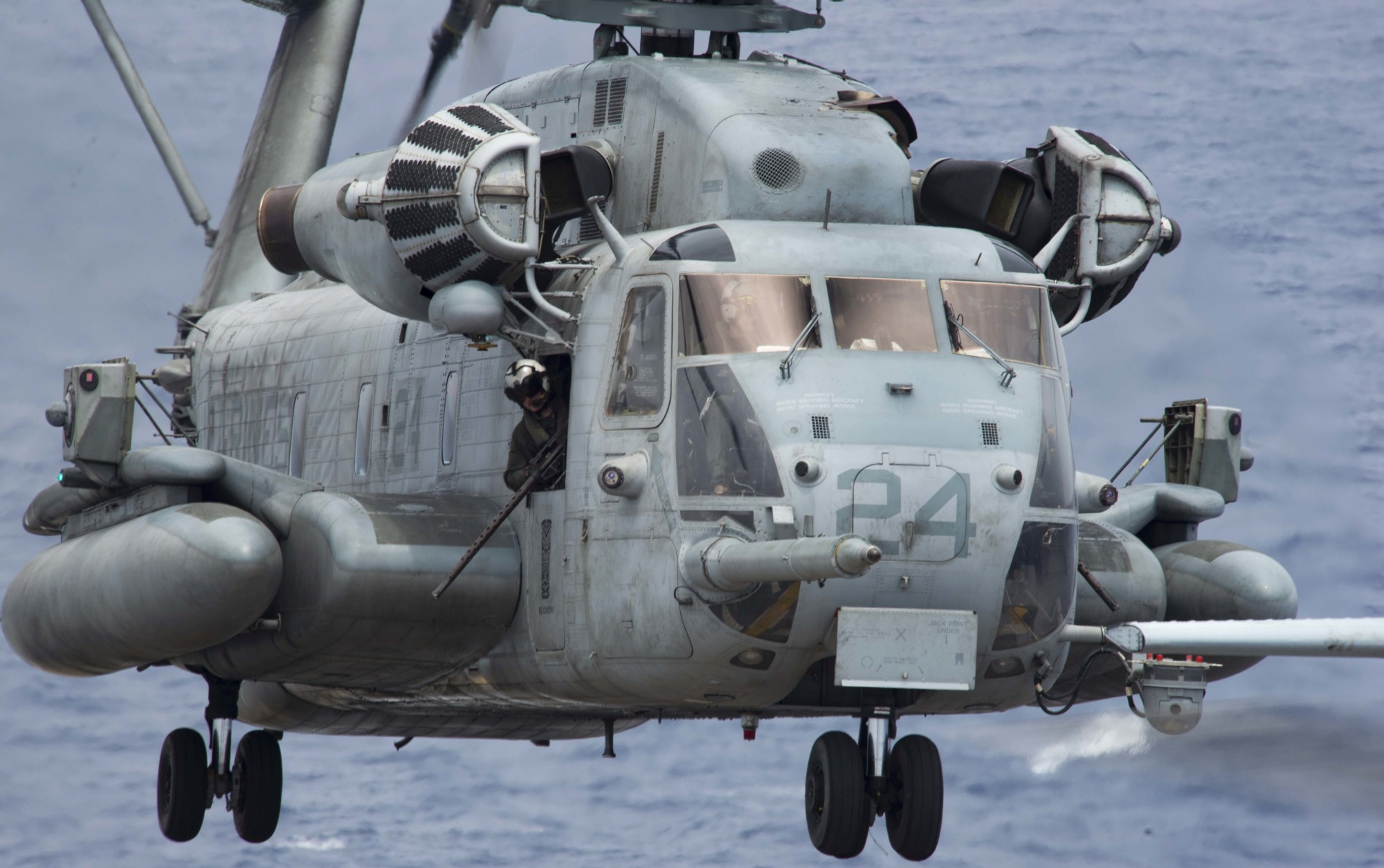 hmh-361 flying tigers marine heavy helicopter squadron sikorsky ch-53e super stallion usmc lhd-1 uss wasp 101