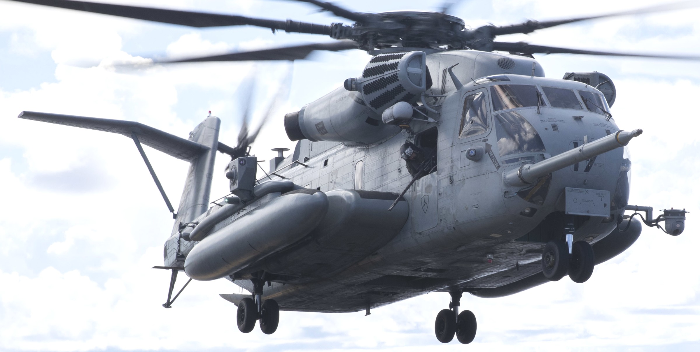 hmh-361 flying tigers ch-53e super stallion marine heavy helicopter squadron usmc 131