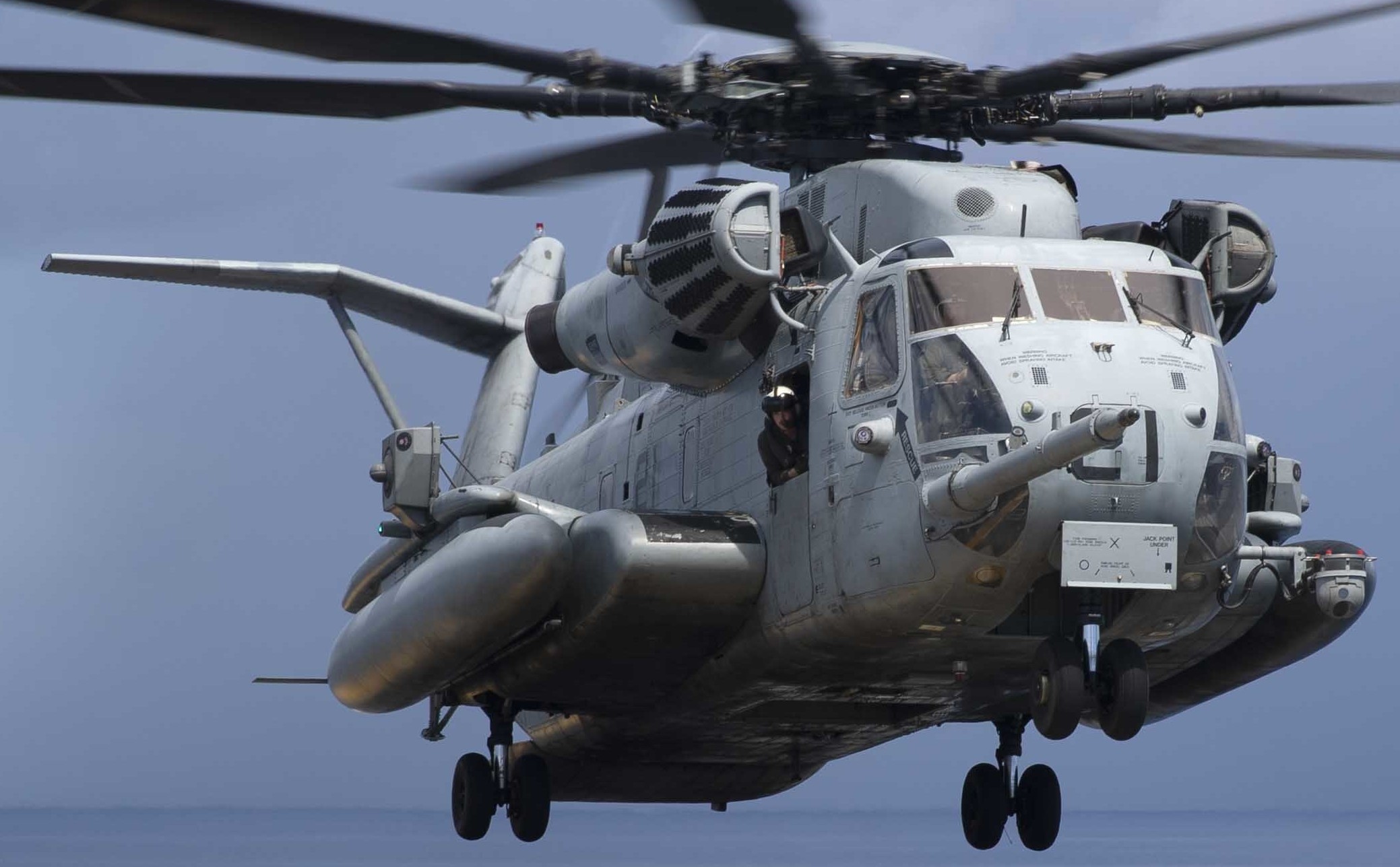 hmh-361 flying tigers ch-53e super stallion marine heavy helicopter squadron usmc 134