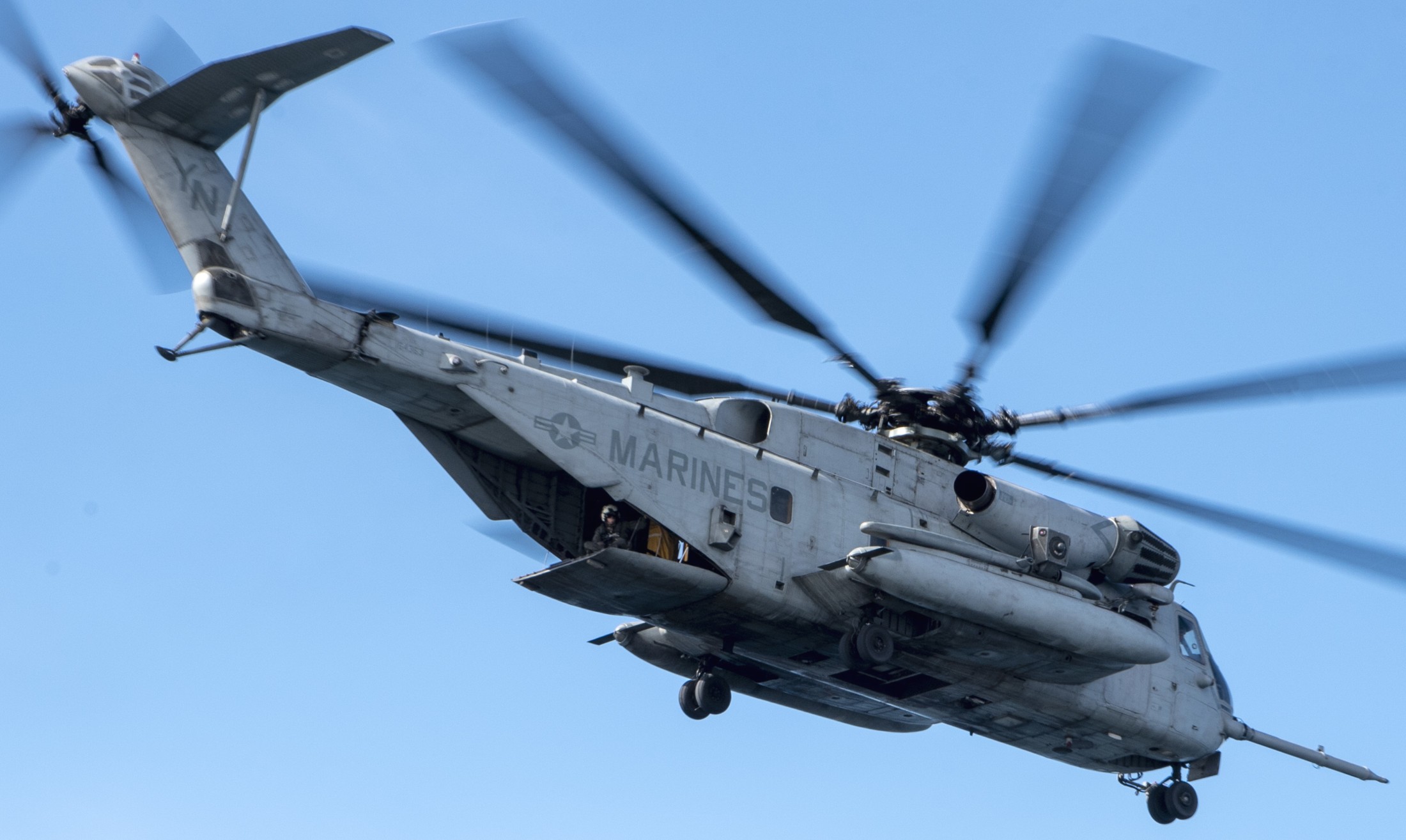 hmh-361 flying tigers ch-53e super stallion marine heavy helicopter squadron usmc 155