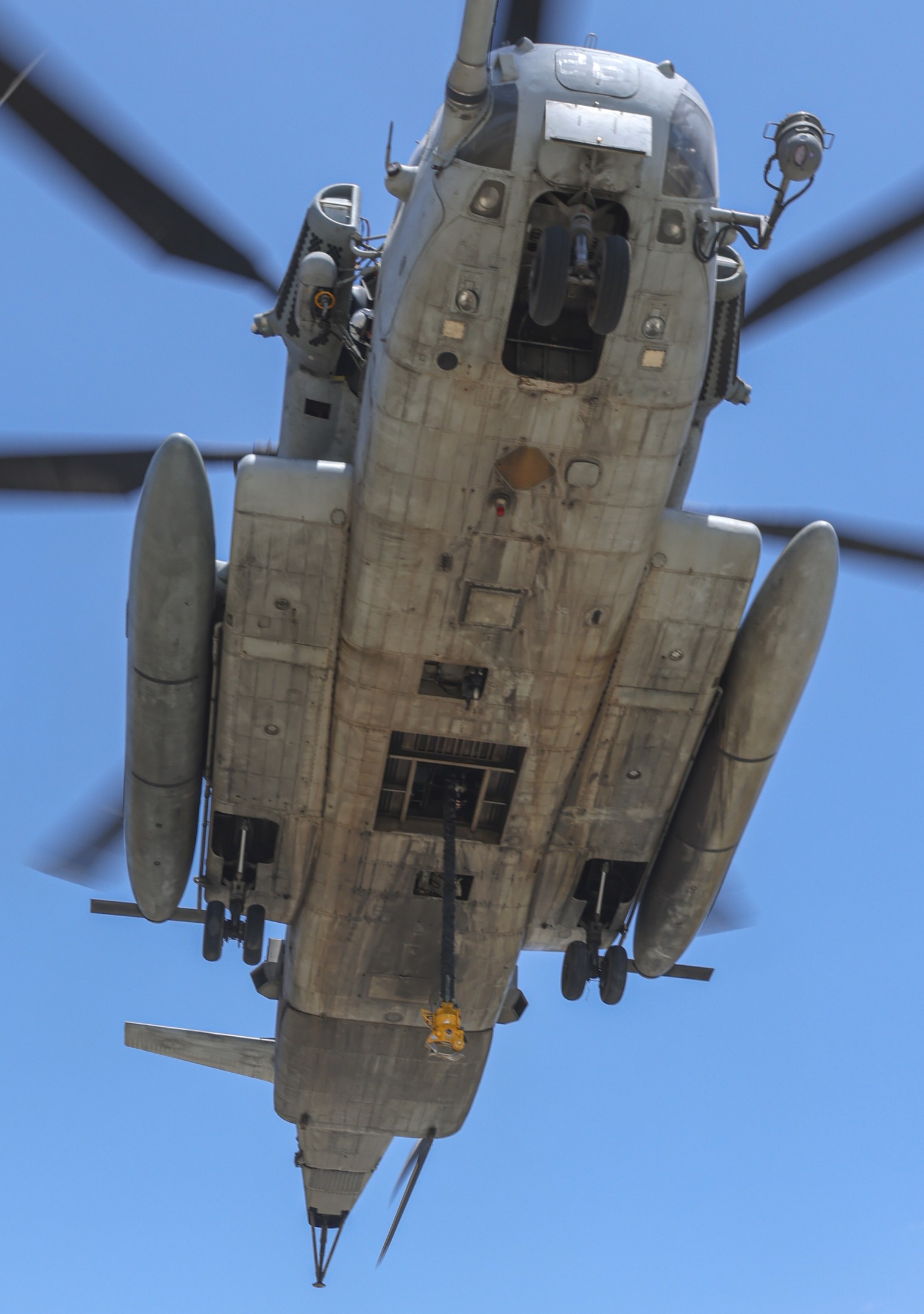 hmh-361 flying tigers ch-53e super stallion marine heavy helicopter squadron usmc camp pendleton 156