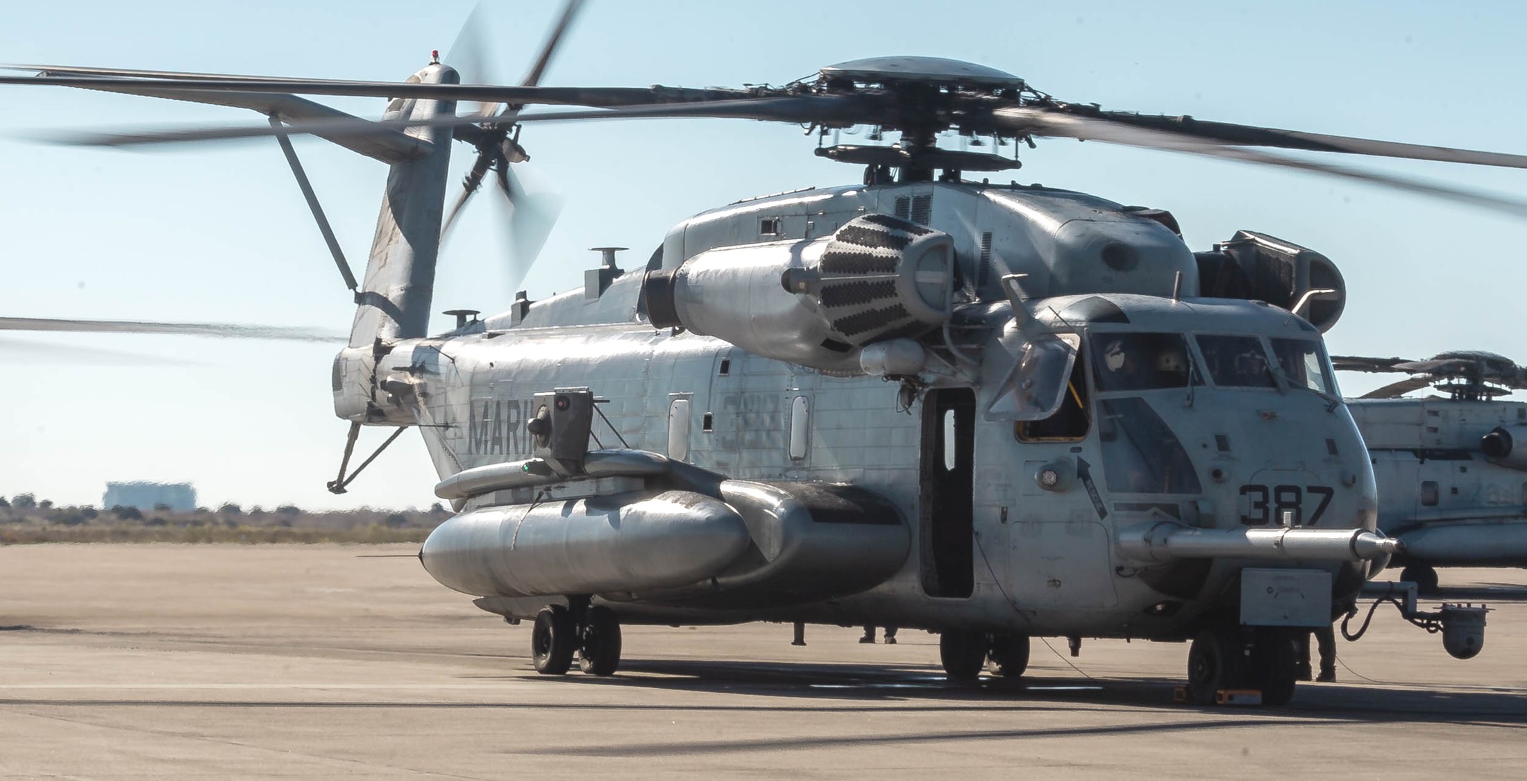 hmh-361 flying tigers ch-53e super stallion marine heavy helicopter squadron usmc mcas miramar california 168