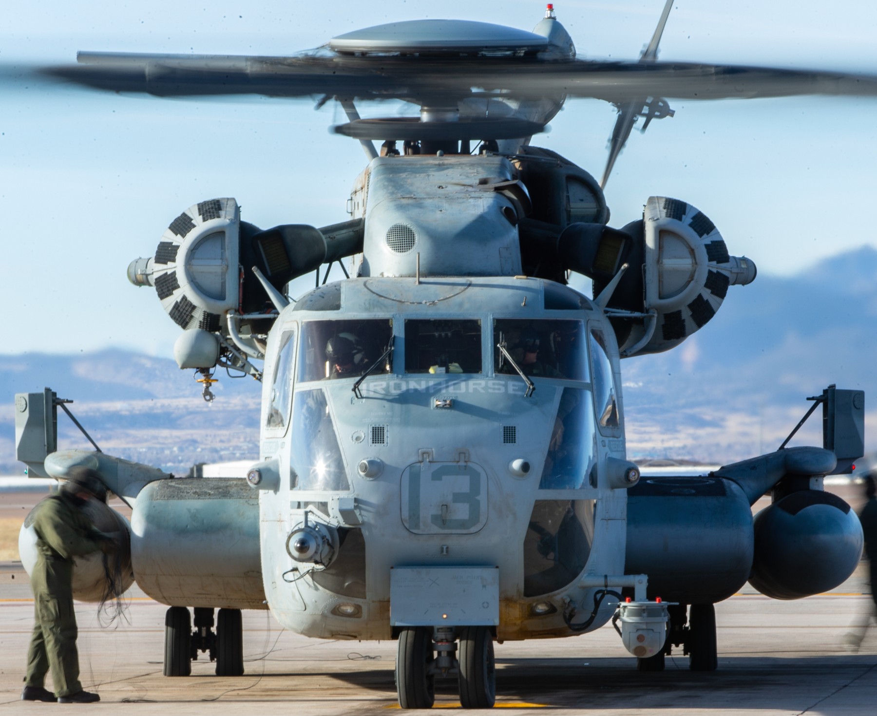 hmh-461 ironhorse ch-53e super stallion marine heavy helicopter squadron colorado springs 07