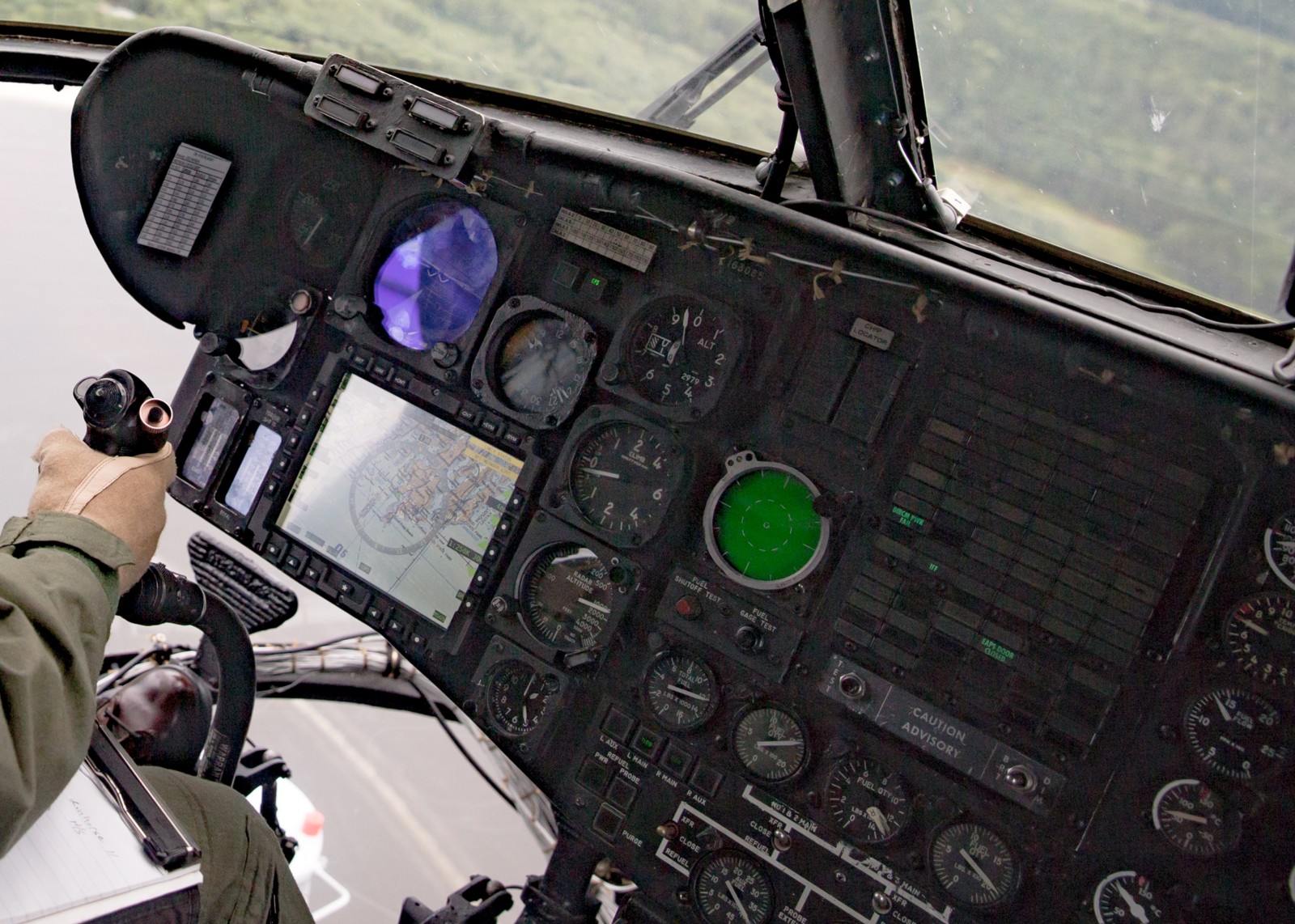 hmh-461 ironhorse ch-53e super stallion marine heavy helicopter squadron usmc cockpit 25