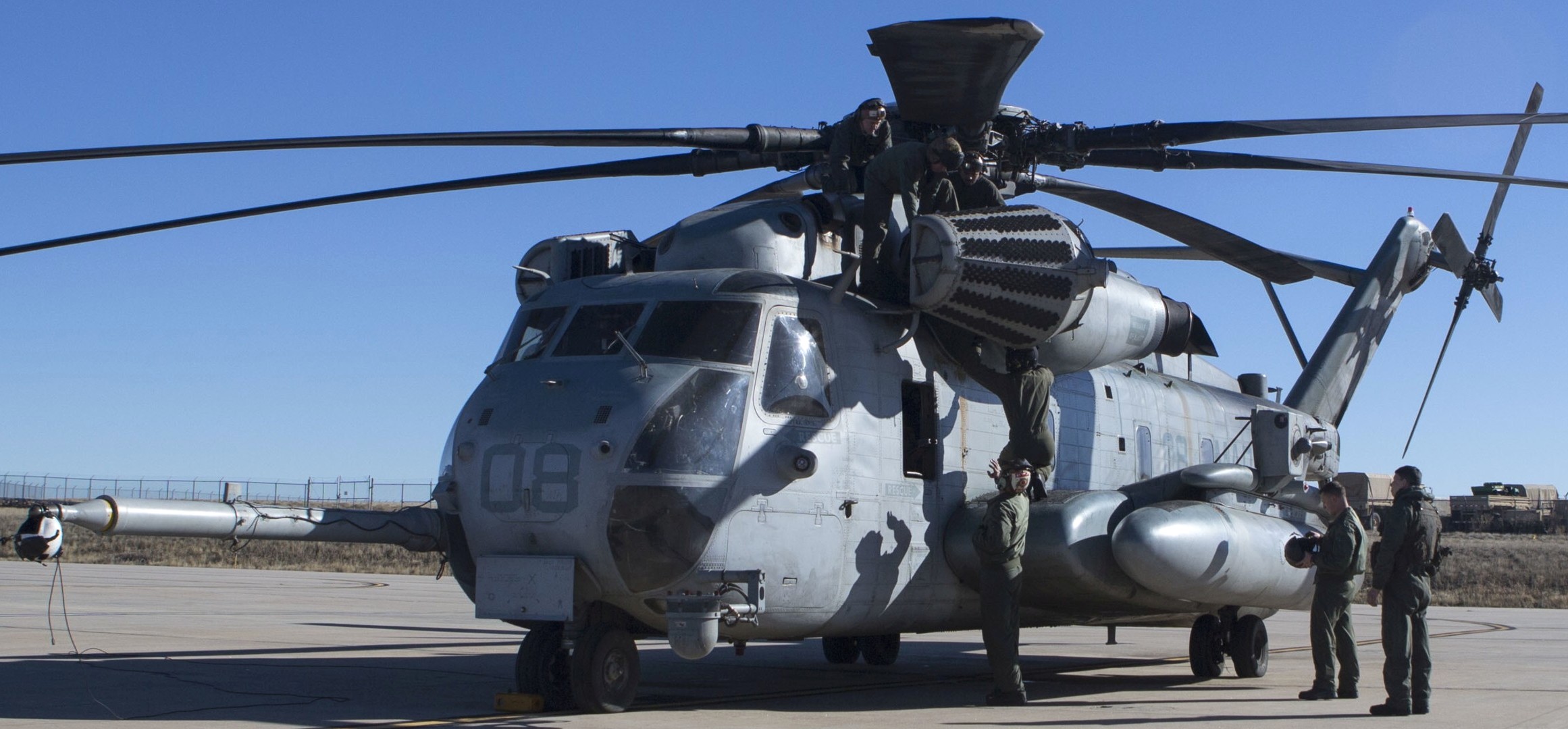 hmh-461 ironhorse ch-53e super stallion marine heavy helicopter squadron 49