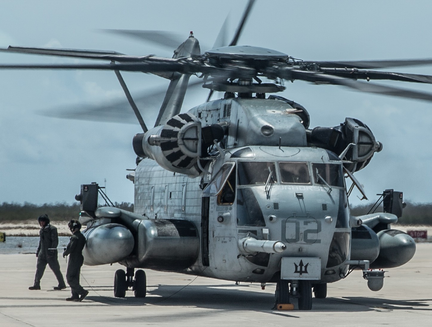 hmh-461 ironhorse ch-53e super stallion marine heavy helicopter squadron 57