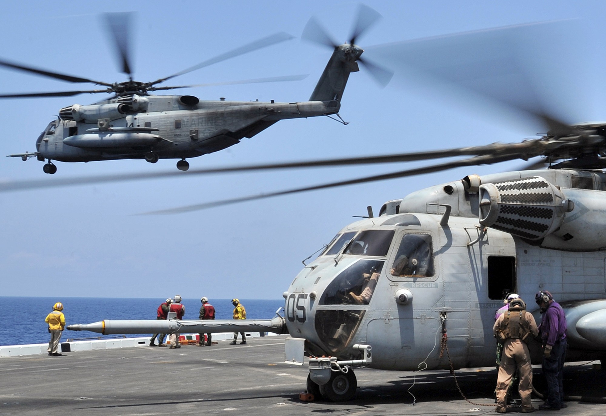 hmh-461 ironhorse ch-53e super stallion marine heavy helicopter squadron uss new orleans djibouti 97