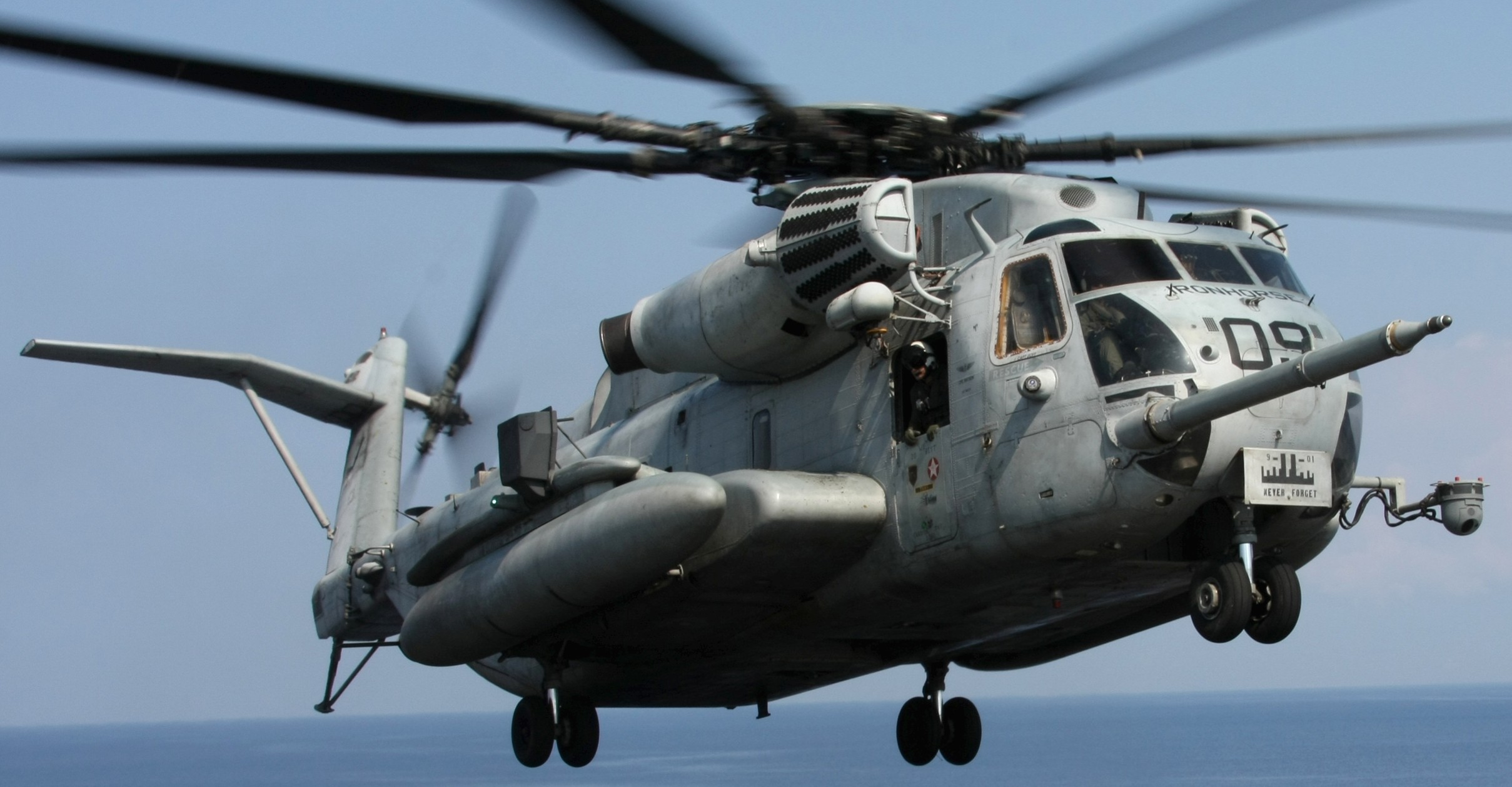 hmh-461 ironhorse ch-53e super stallion marine heavy helicopter squadron 104