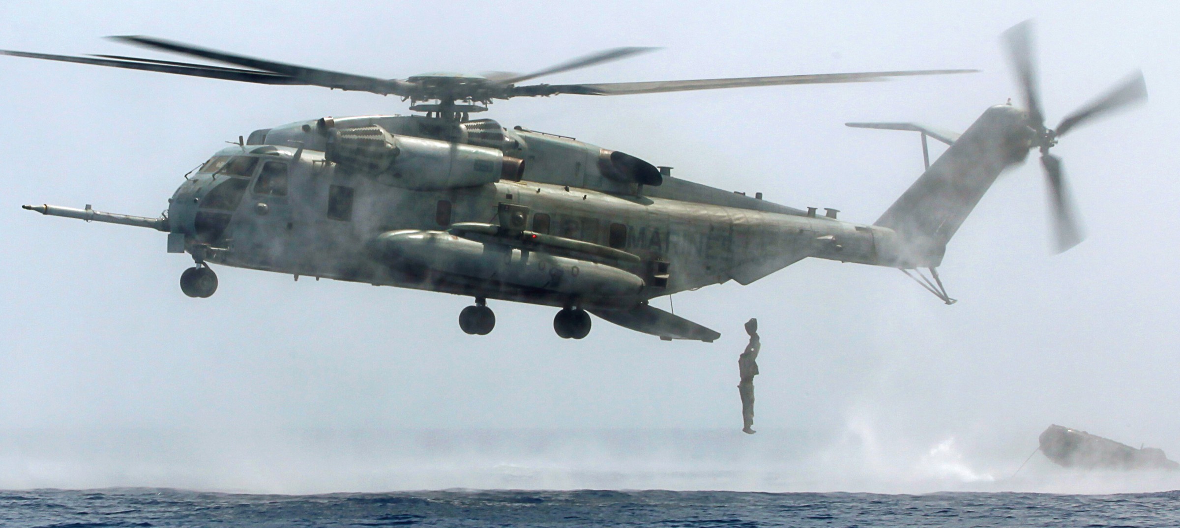 hmh-461 ironhorse ch-53e super stallion marine heavy helicopter squadron 162