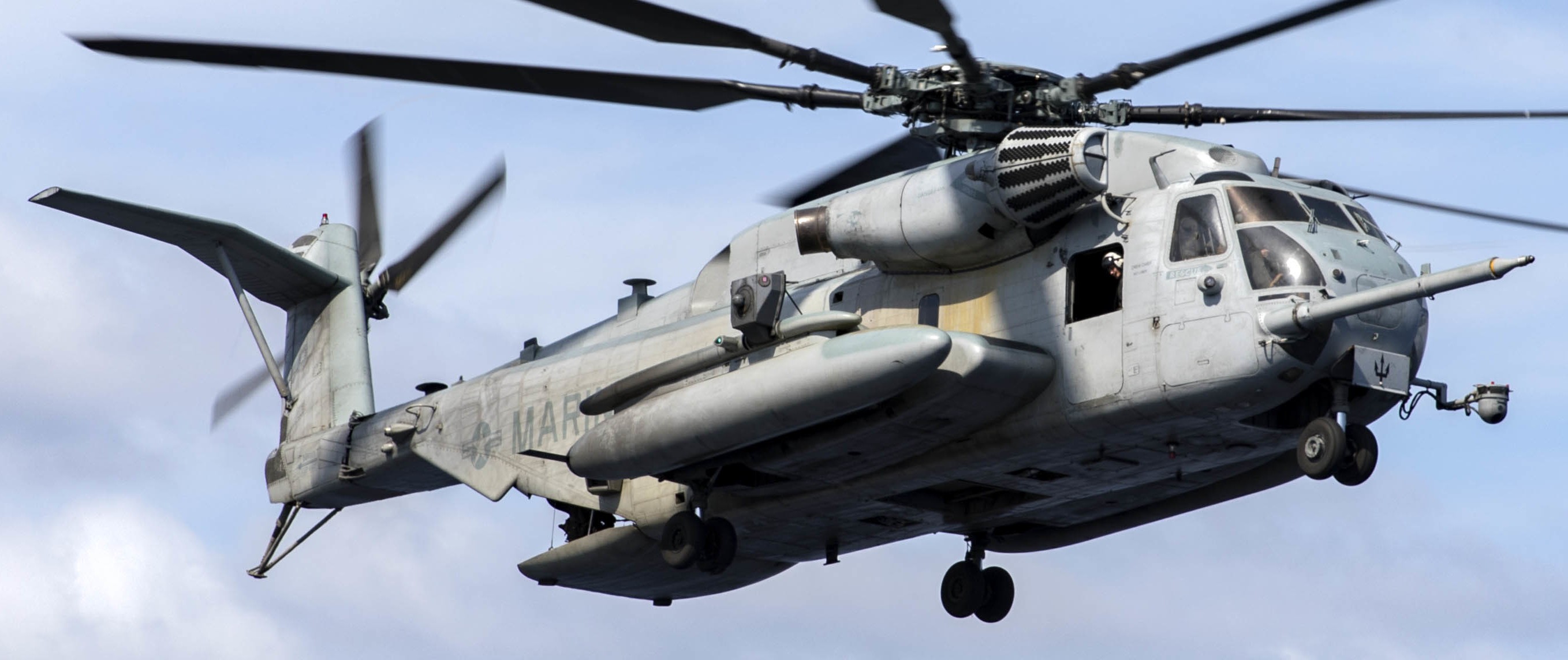 hmh-461 ironhorse ch-53e super stallion marine heavy helicopter squadron 168