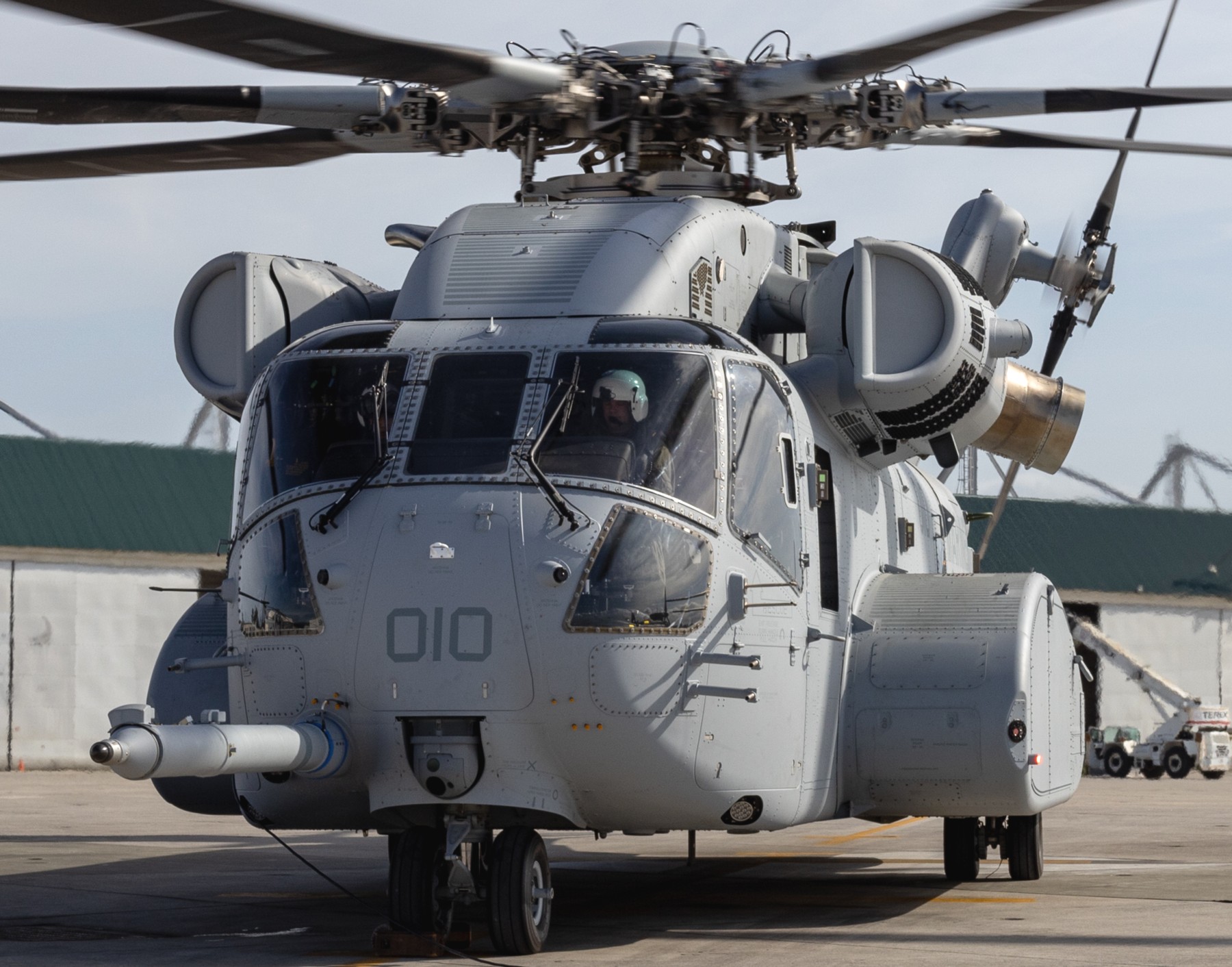 hmh-461 ironhorse ch-53k king stallion marine heavy helicopter squadron usmc 183