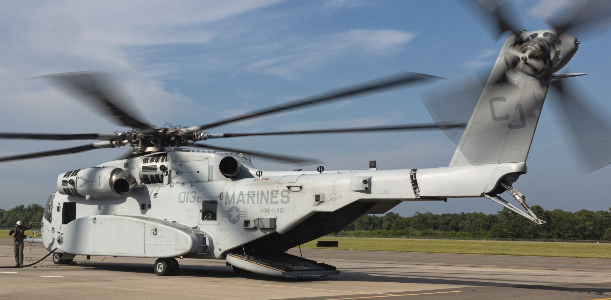 hmh-461 ironhorse ch-53k king stallion marine heavy helicopter squadron mcas new river north carolina 209x