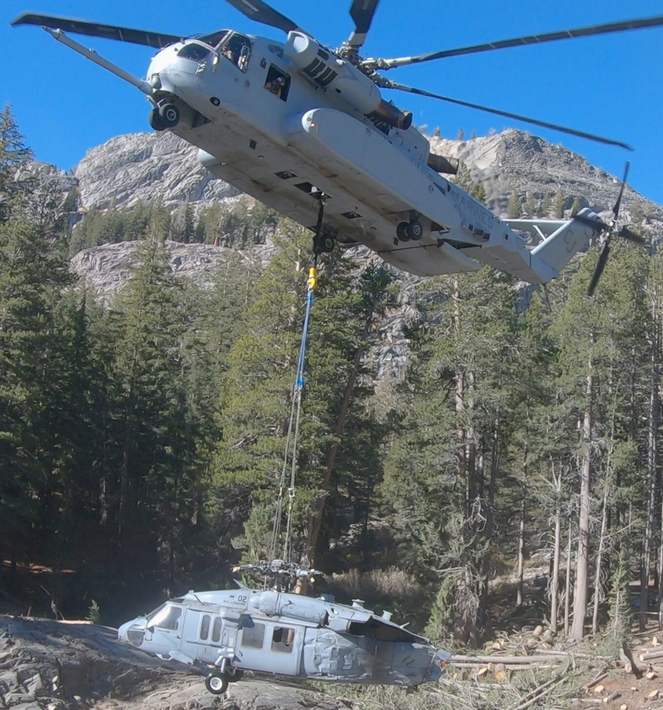 hmh-461 ironhorse ch-53k king stallion marine heavy helicopter squadron mammoth lakes california 212