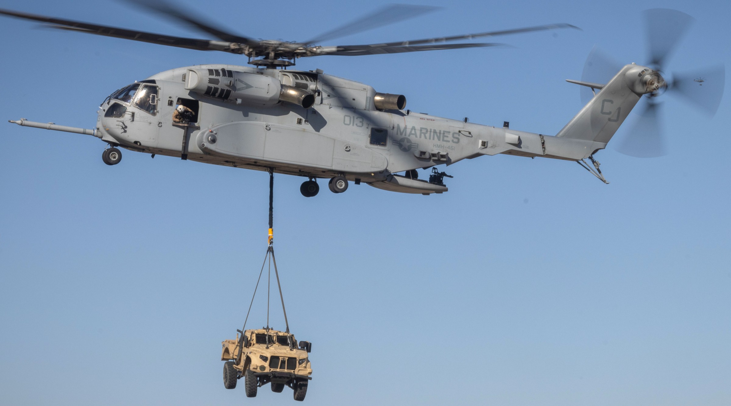 hmh-461 ironhorse ch-53k king stallion marine heavy helicopter squadron mcas yuma arizona 213 