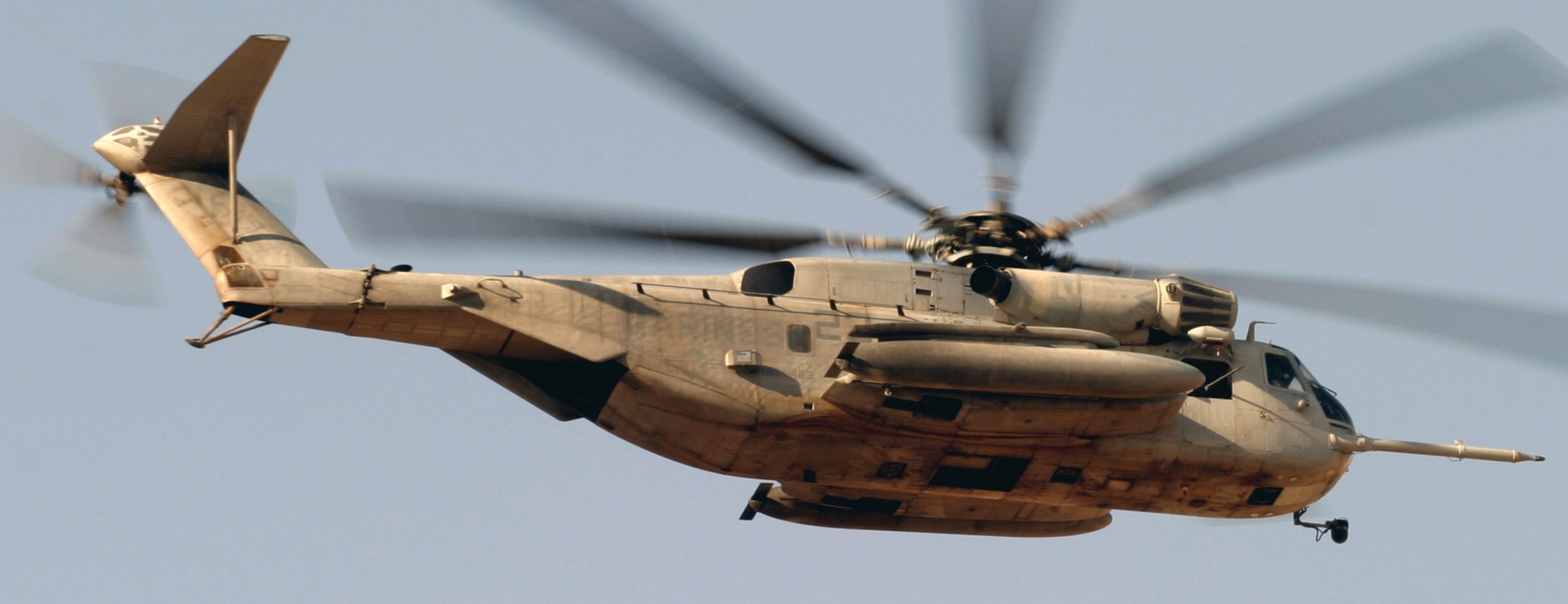 hmh-462 heavy haulers ch-53e super stallion marine heavy helicopter squadron 20