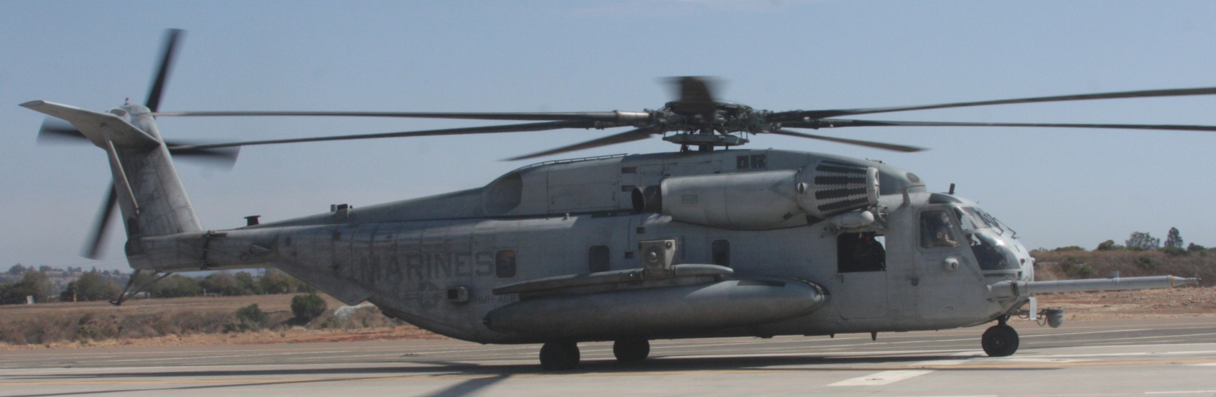 hmh-462 heavy haulers ch-53e super stallion marine heavy helicopter squadron 48