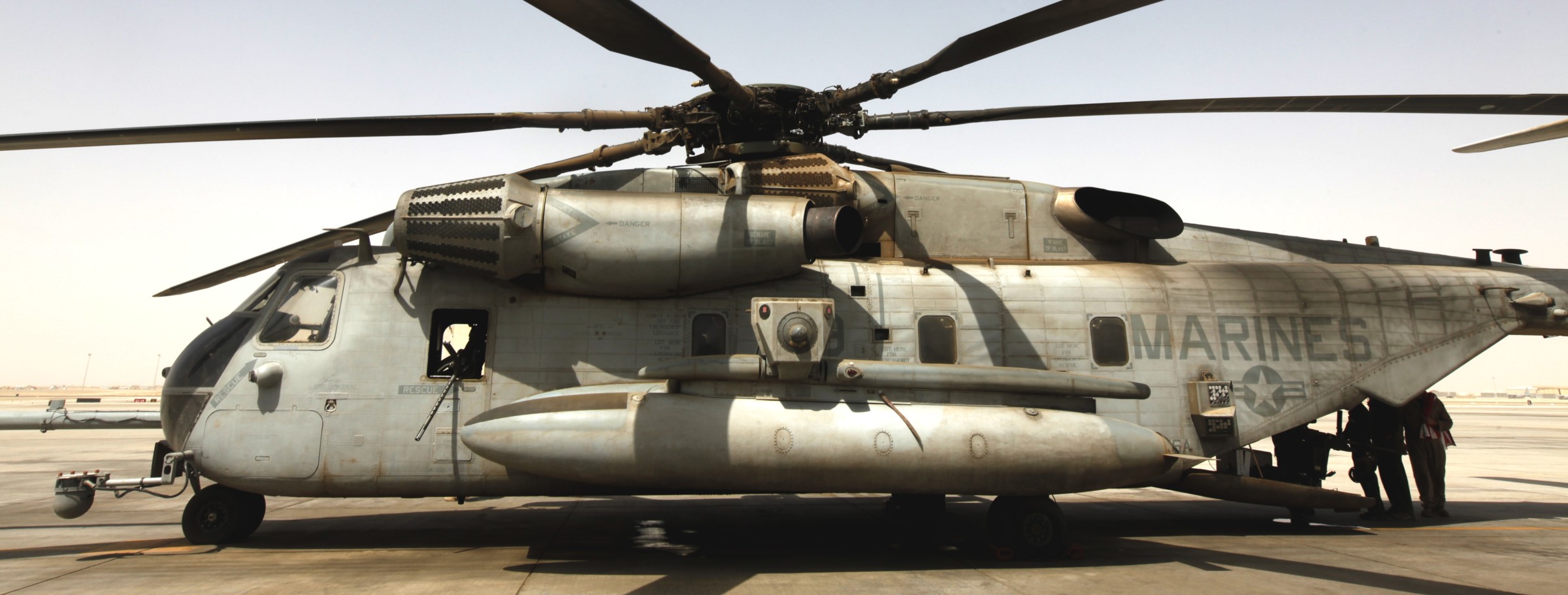 hmh-462 heavy haulers ch-53e super stallion marine heavy helicopter squadron camp bastion 51